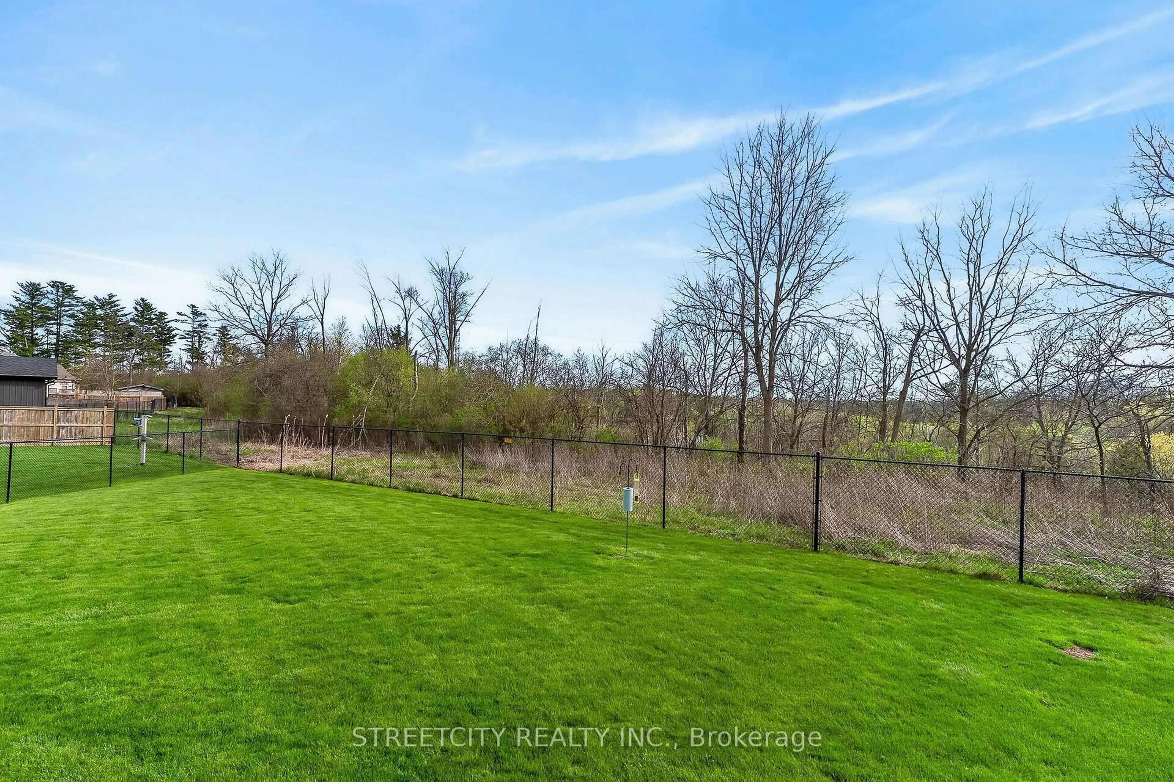 A pic from outside/outdoor area/front of a property/back of a property/a pic from drone, water/lake/river/ocean view for 74 Westlake Dr, St. Thomas Ontario N5P 0B7