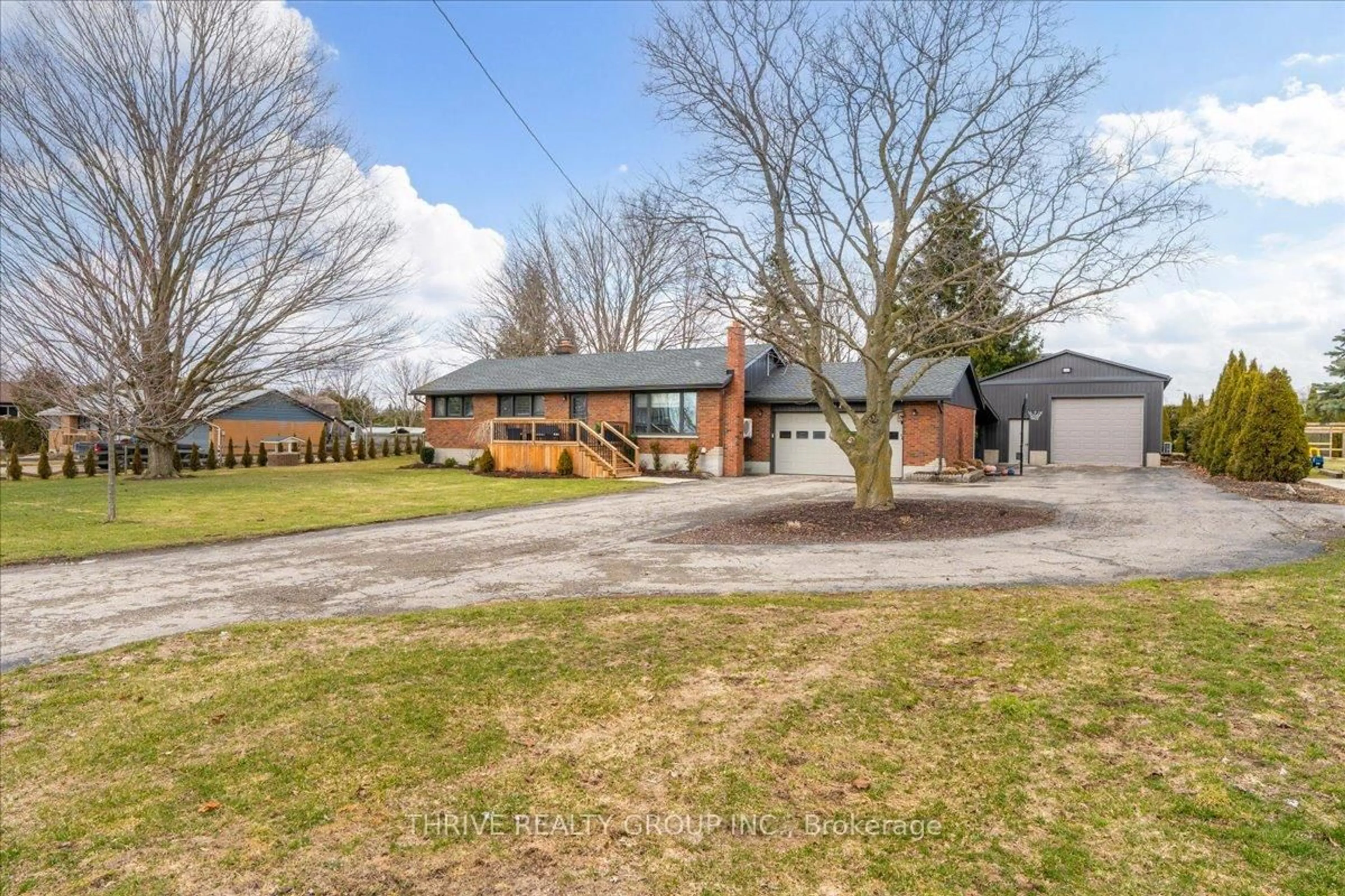 A pic from outside/outdoor area/front of a property/back of a property/a pic from drone, street for 24 Church St, Norwich Ontario N0J 1C0