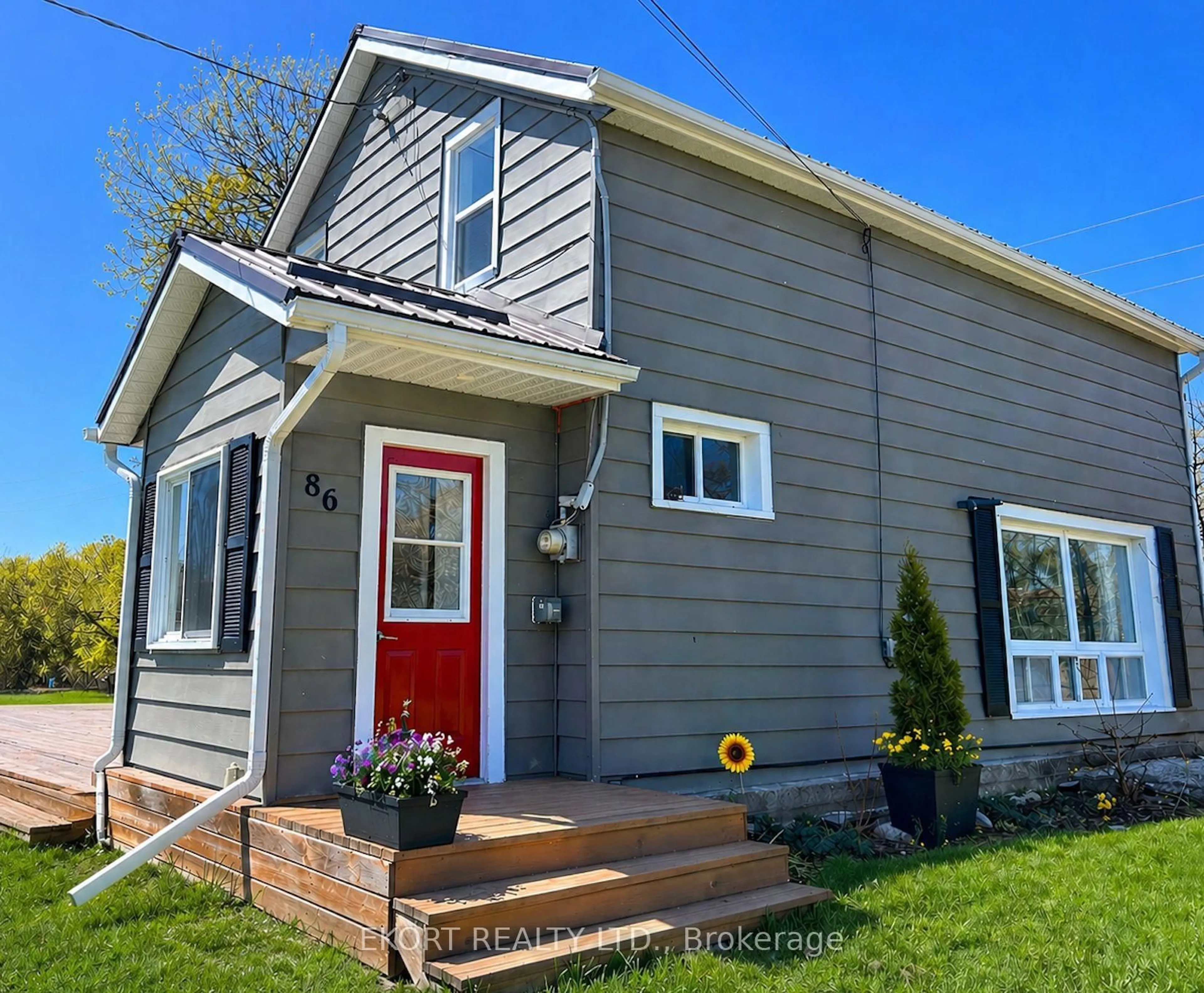 Home with vinyl exterior material, street for 86B HERCHIMER Ave, Belleville Ontario K8N 4G5