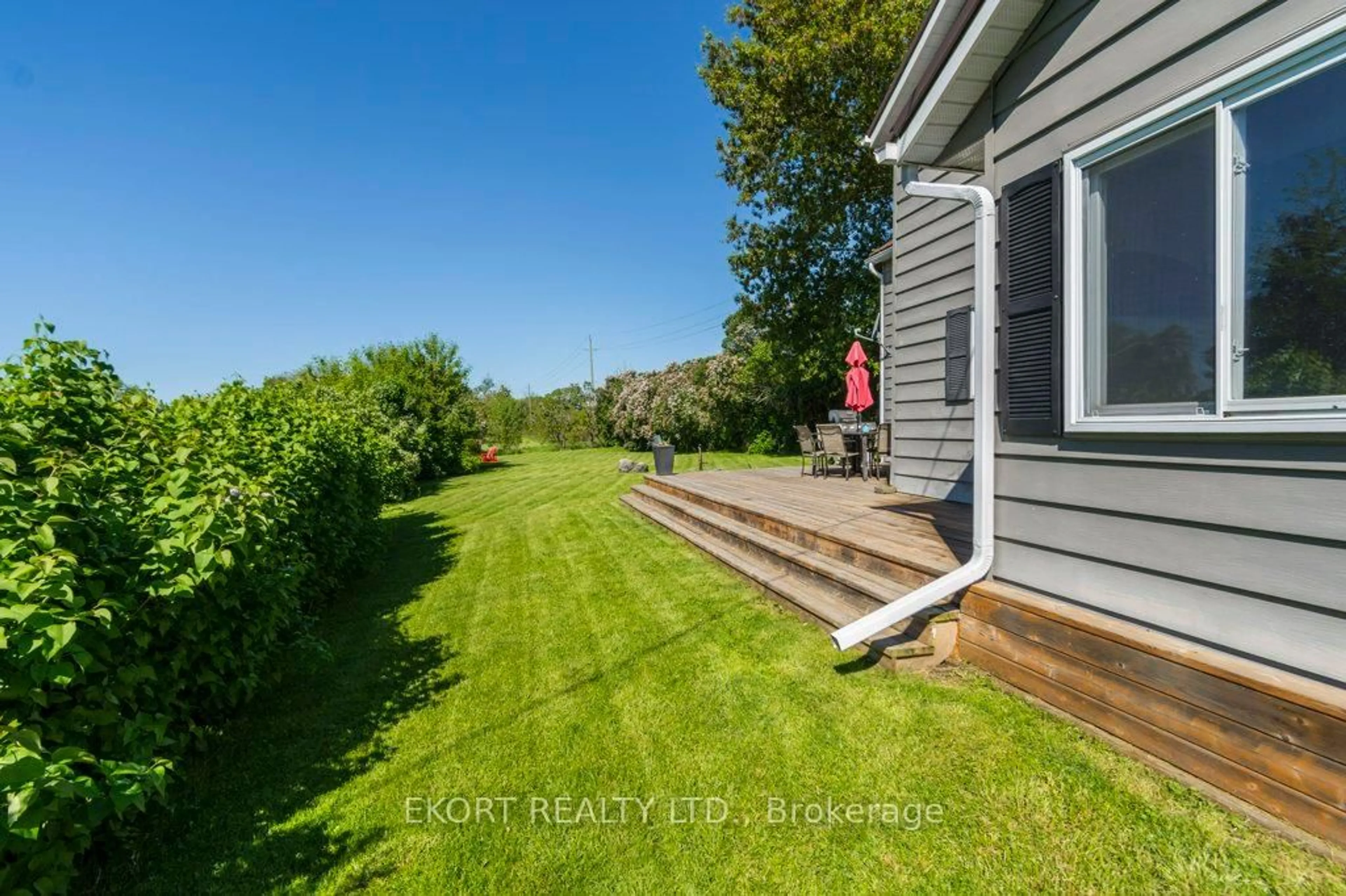 A pic from outside/outdoor area/front of a property/back of a property/a pic from drone, water/lake/river/ocean view for 86B HERCHIMER Ave, Belleville Ontario K8N 4G5