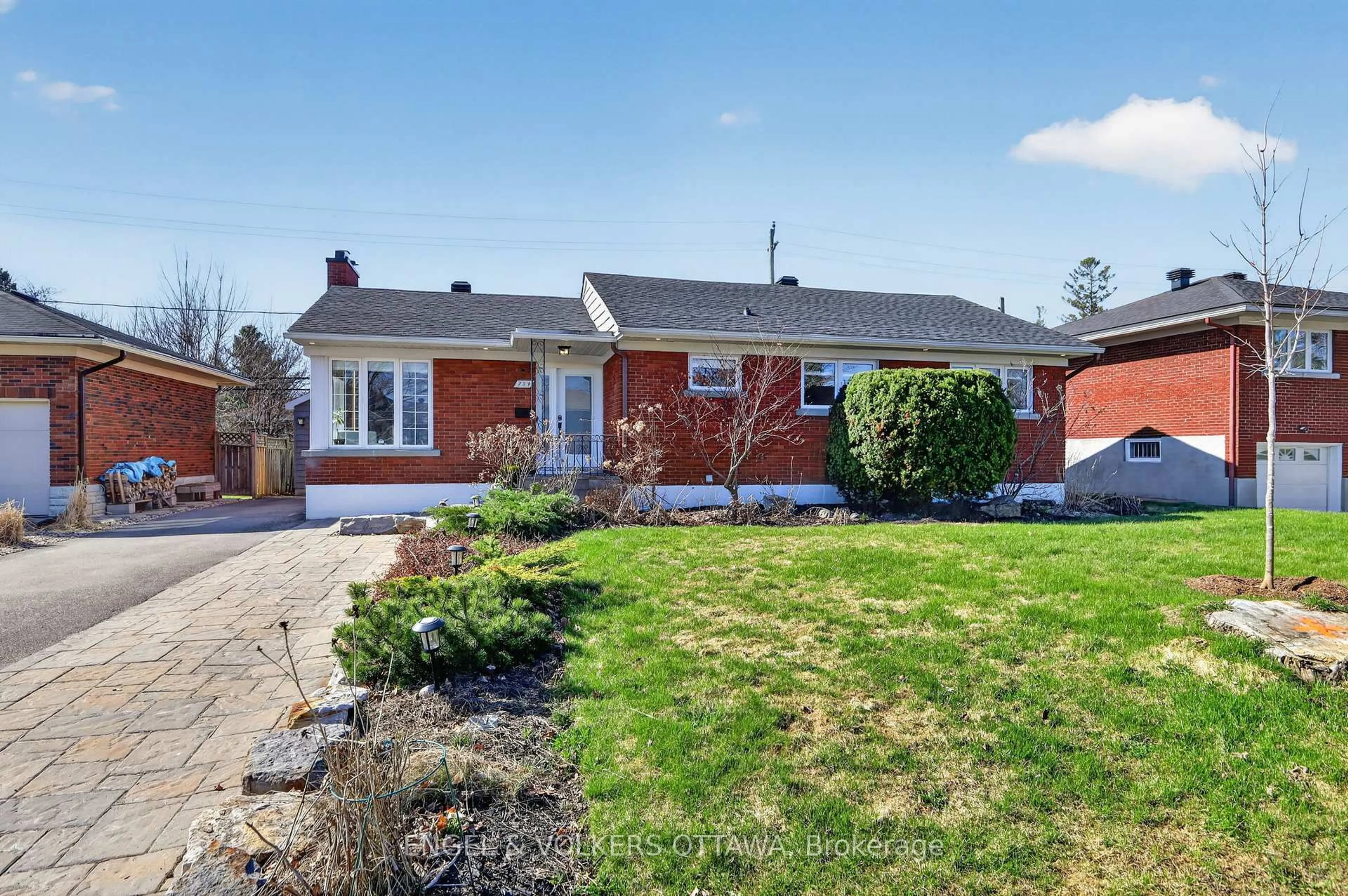 Home with brick exterior material, street for 754 Cork St, Ottawa Ontario K1G 1X9