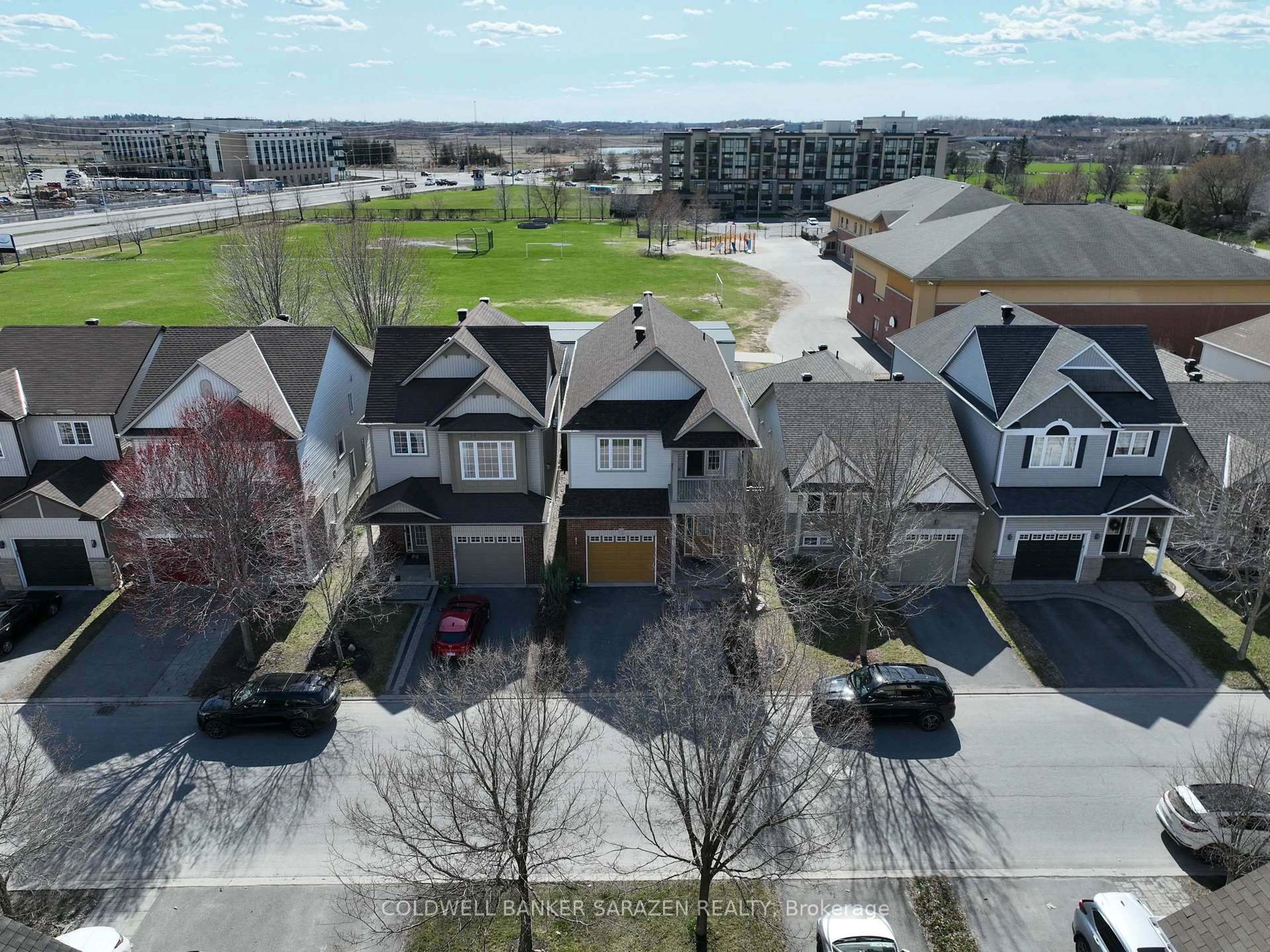 A pic from outside/outdoor area/front of a property/back of a property/a pic from drone, unknown for 284 Harthill Way, Ottawa Ontario K2J 0P3