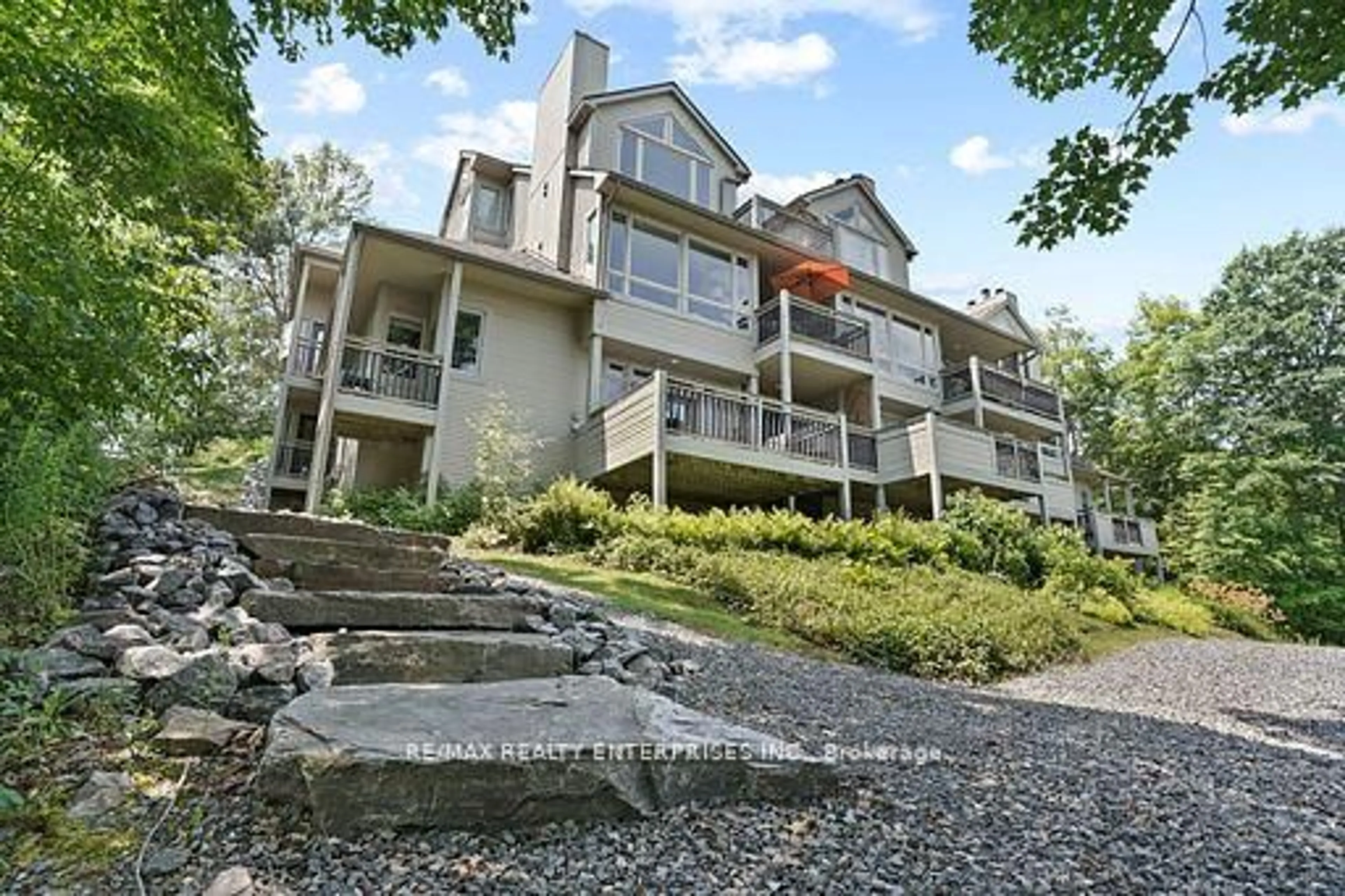 Unknown for 811 Grandview Hilltop Dr #8, Huntsville Ontario P1H 2J5