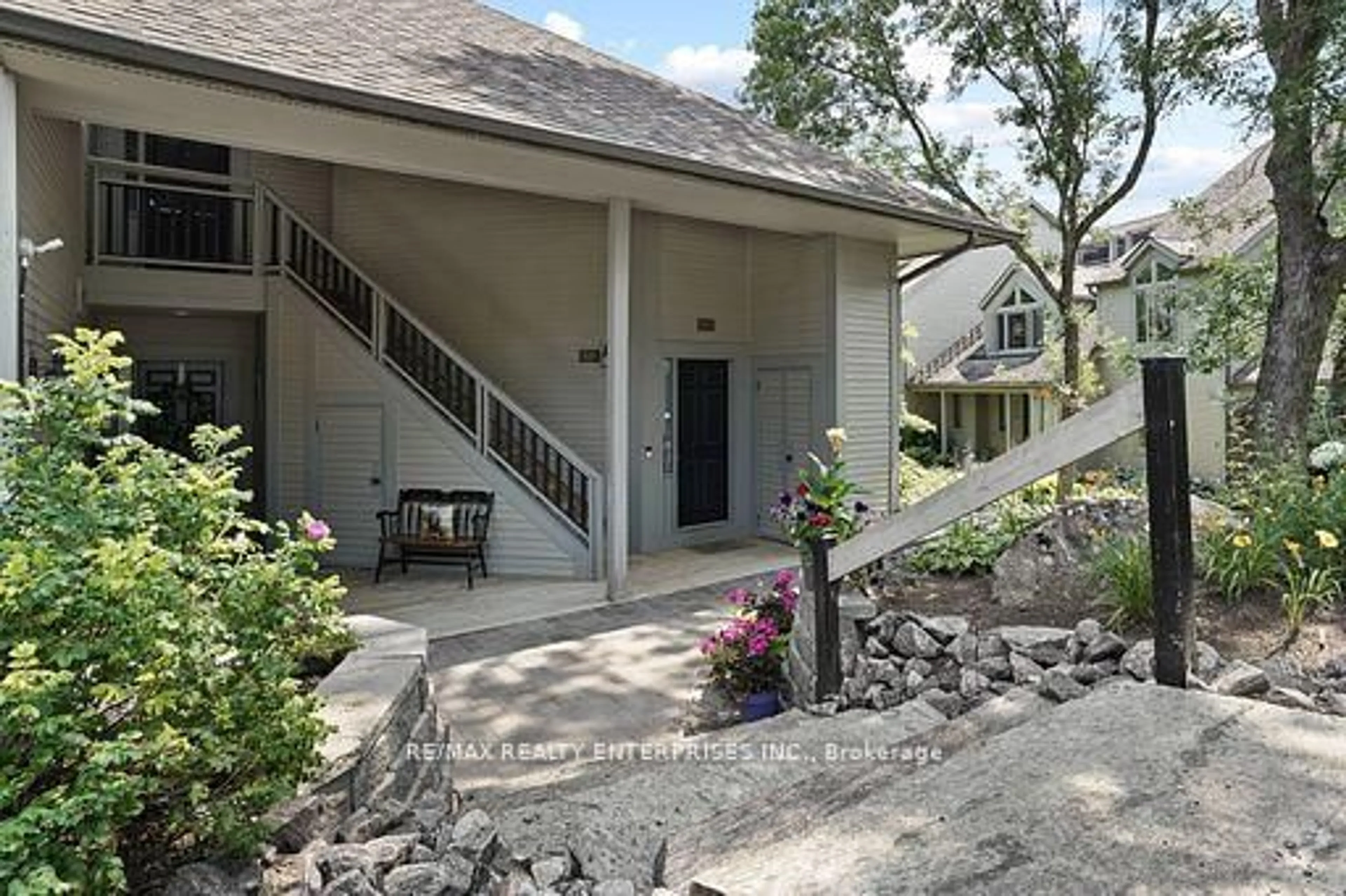 Unknown for 811 Grandview Hilltop Dr #8, Huntsville Ontario P1H 2J5