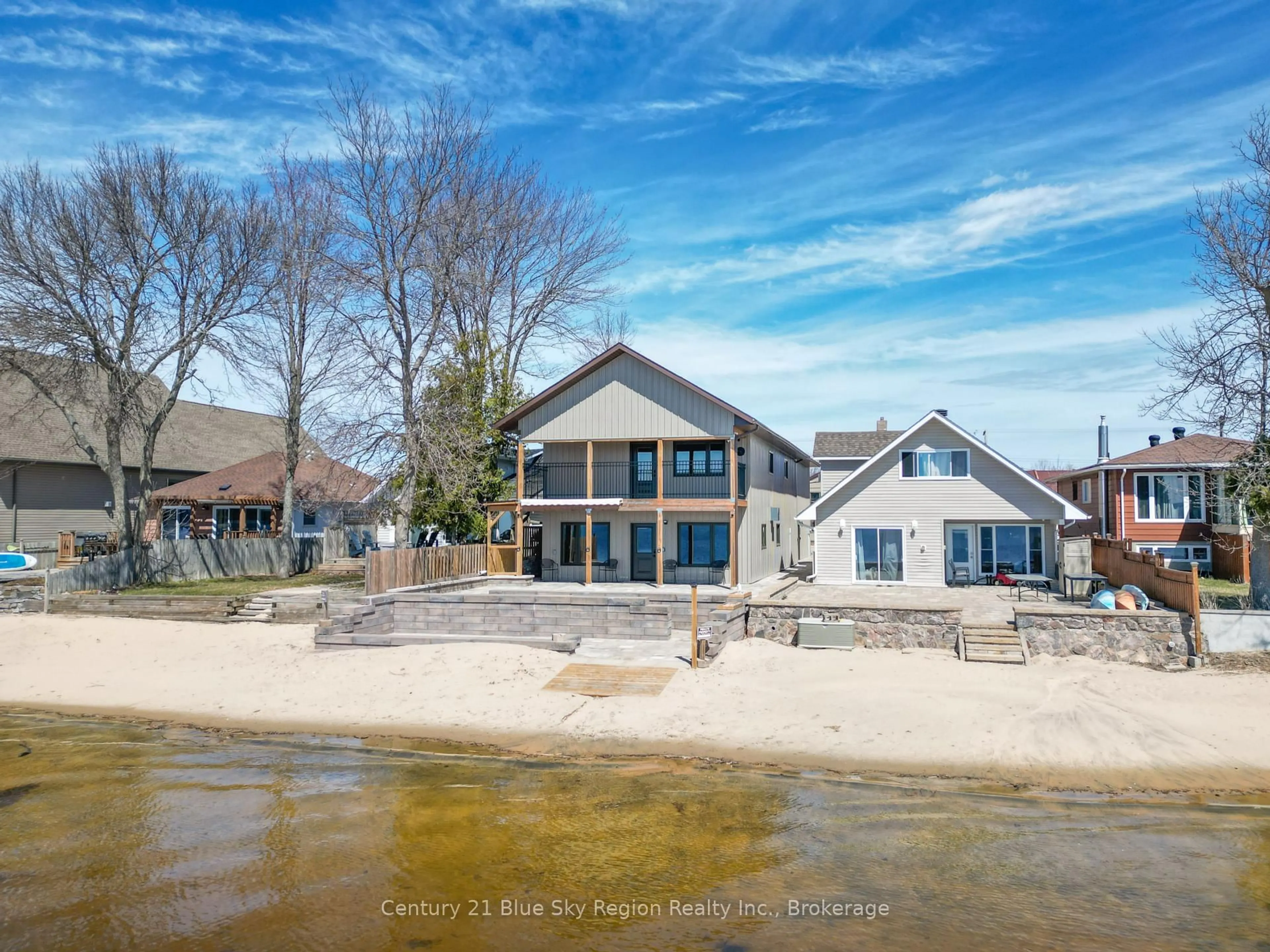A pic from outside/outdoor area/front of a property/back of a property/a pic from drone, water/lake/river/ocean view for 715 Lakeshore Dr, North Bay Ontario P1A 2G3