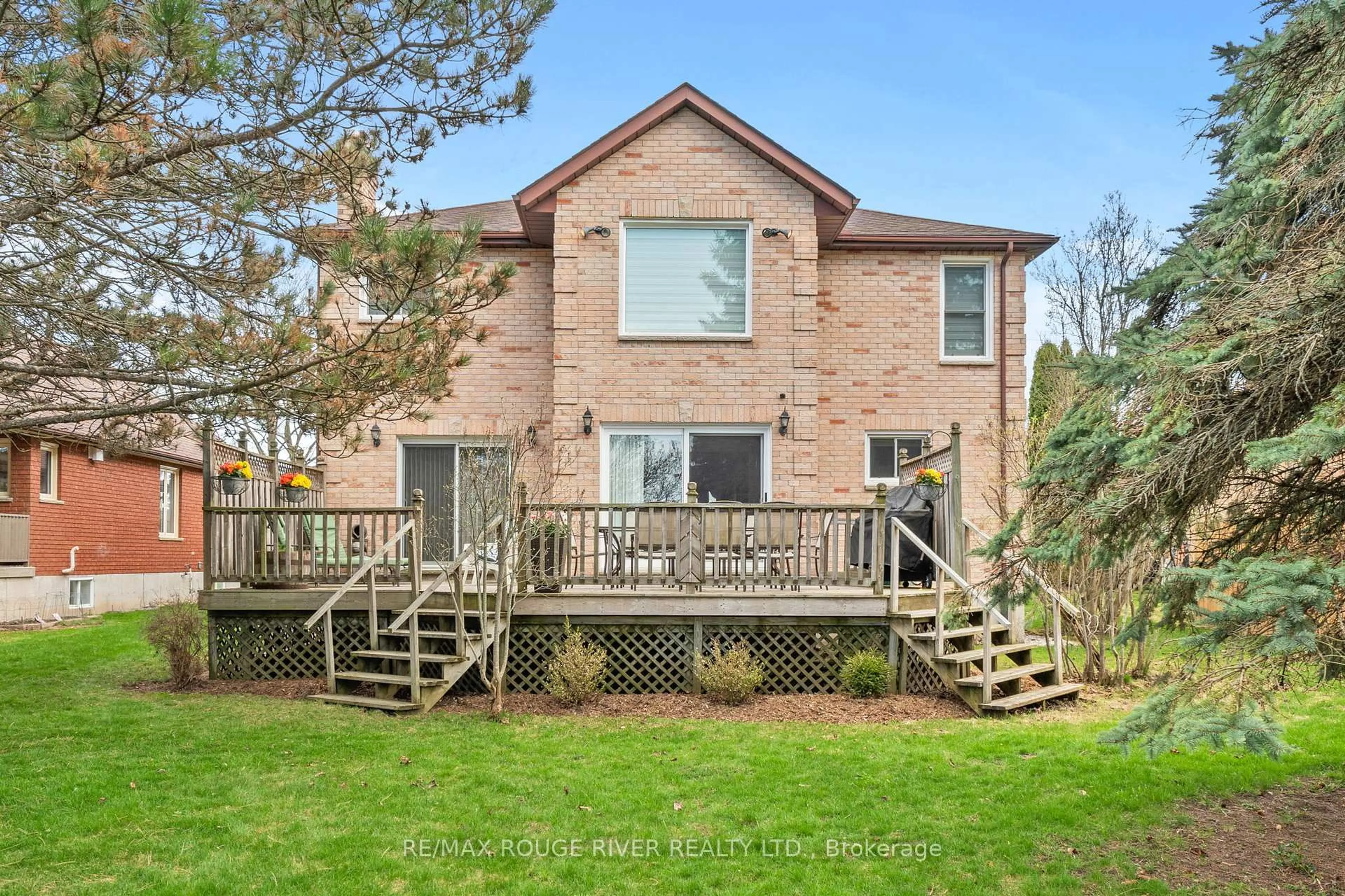 Home with brick exterior material, unknown for 1093 Frei St, Cobourg Ontario K9A 5G5