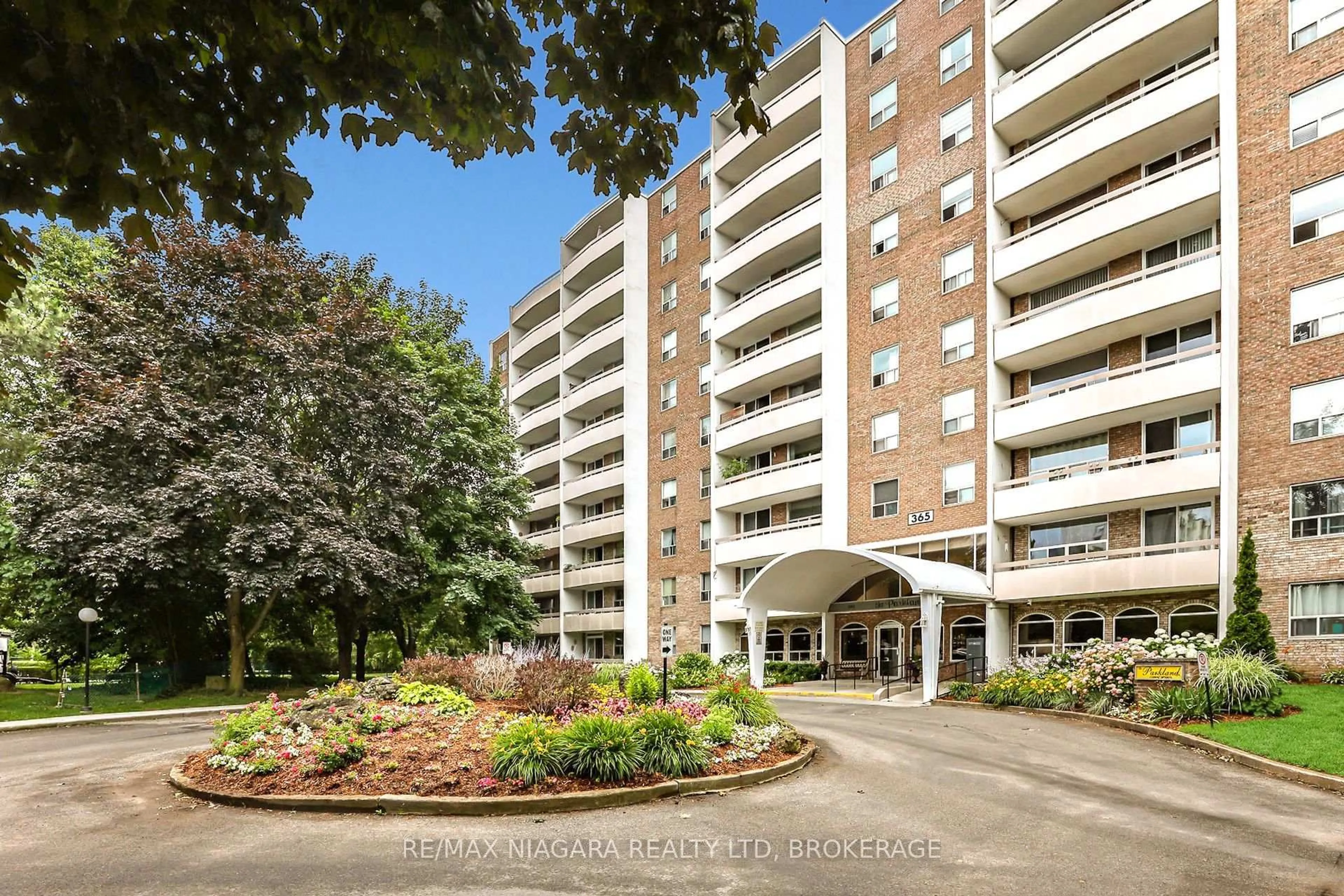 Unknown for 365 Geneva St #1003, St. Catharines Ontario L2N 5S7