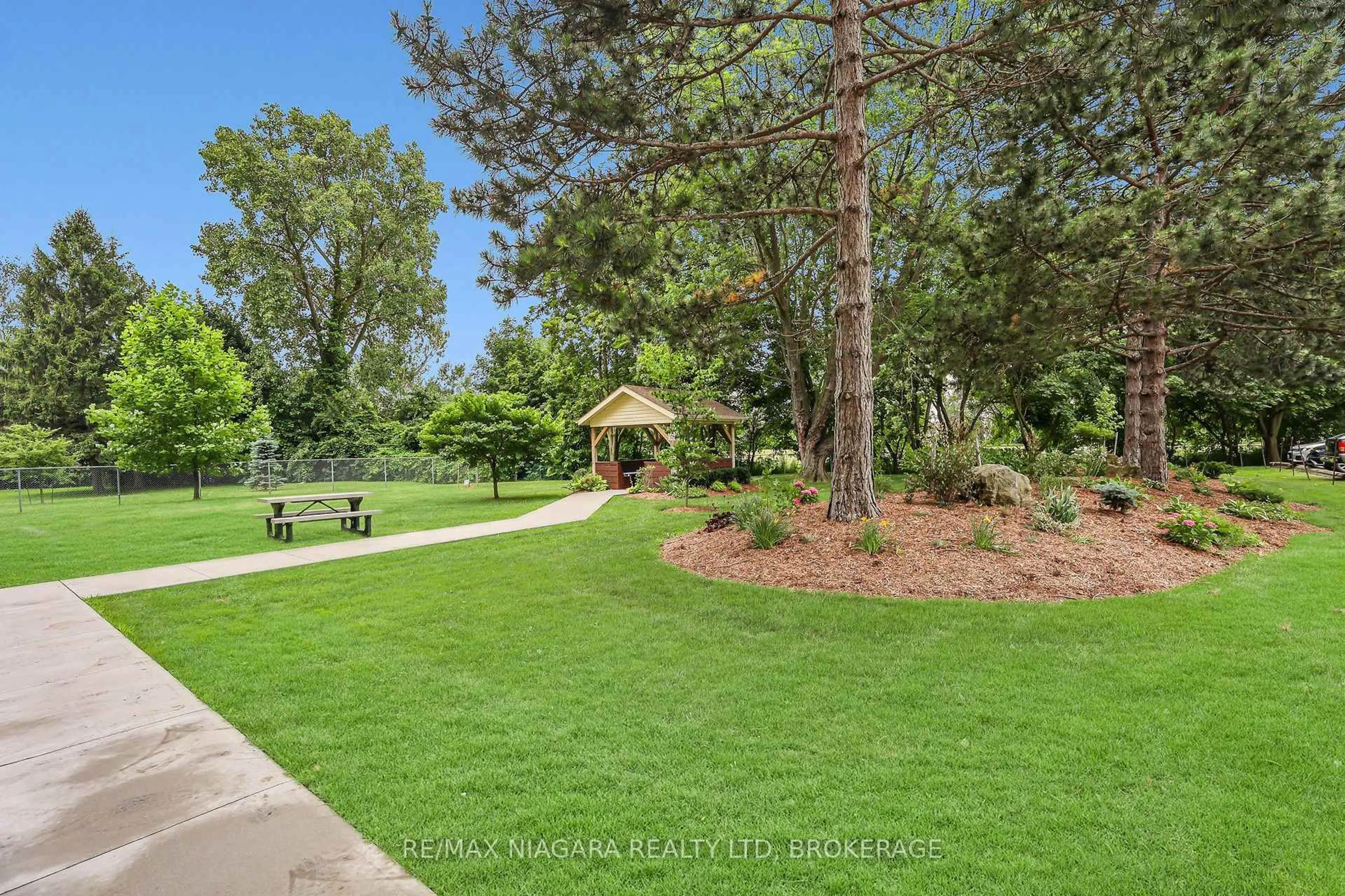 Patio, unknown for 365 Geneva St #1003, St. Catharines Ontario L2N 5S7