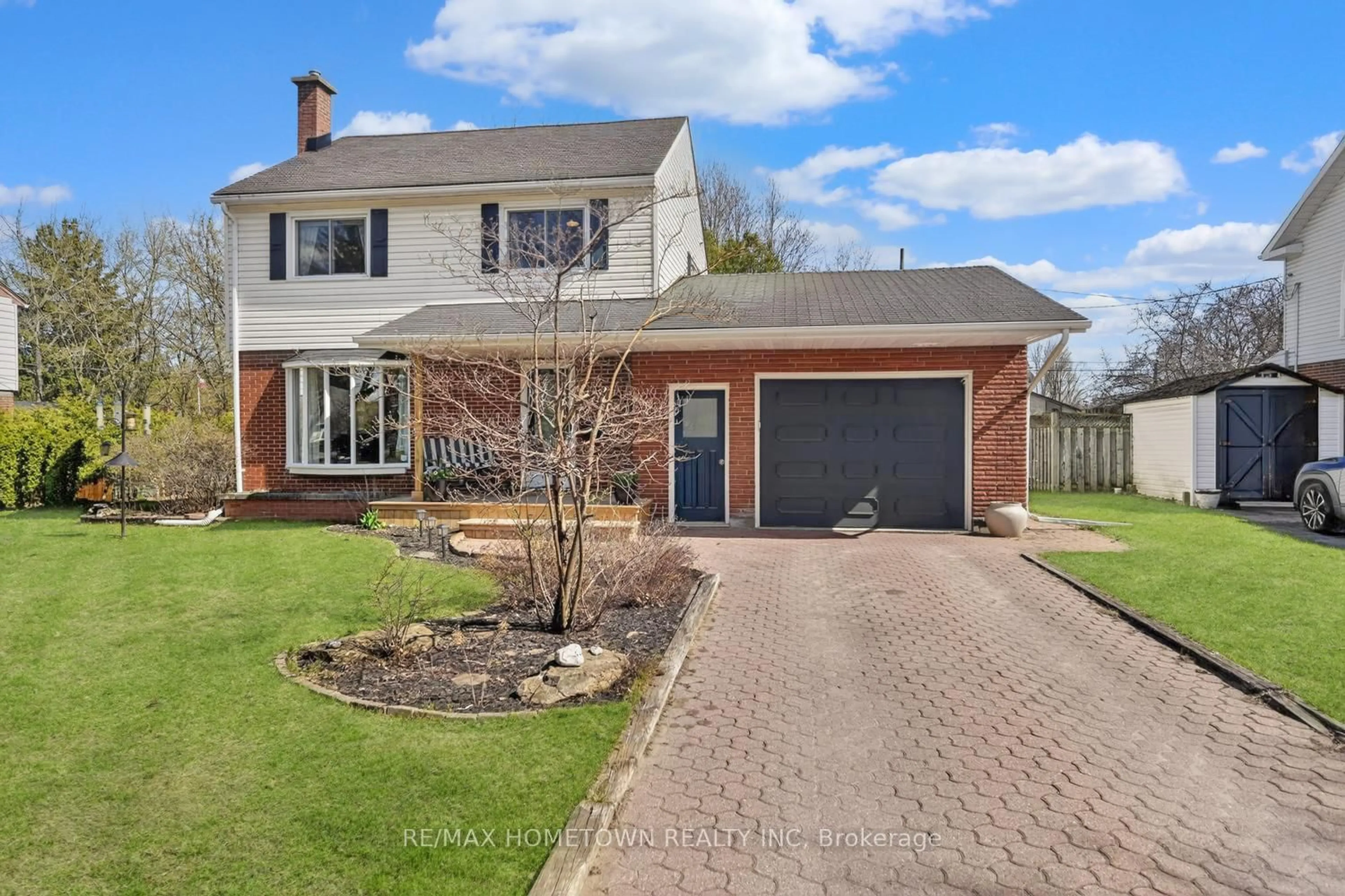 Home with brick exterior material, street for 315 McAuley Rd, Prescott Ontario K0E 1T0