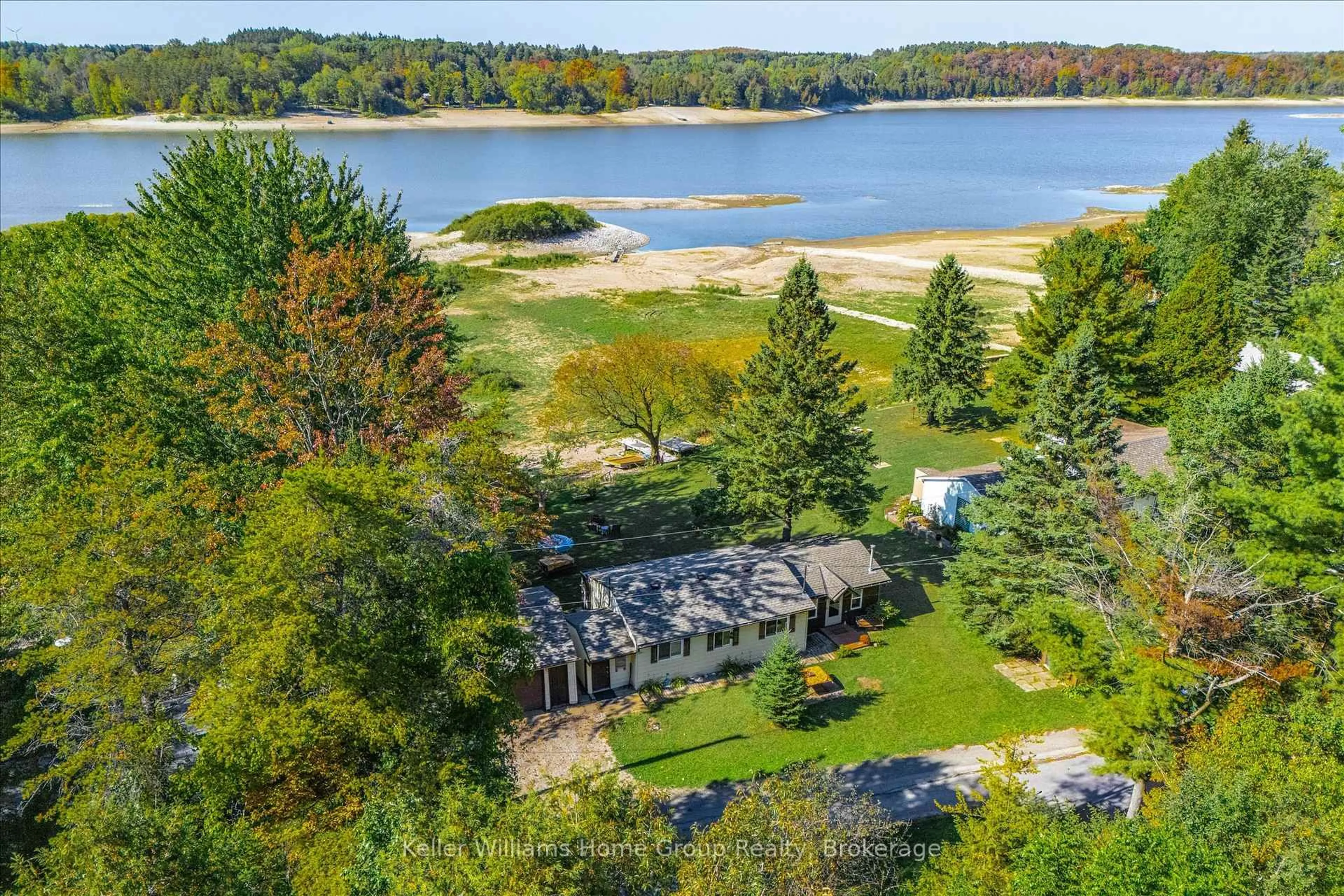 A pic from outside/outdoor area/front of a property/back of a property/a pic from drone, water/lake/river/ocean view for 739 Seventh St, Centre Wellington Ontario N0B 1J0