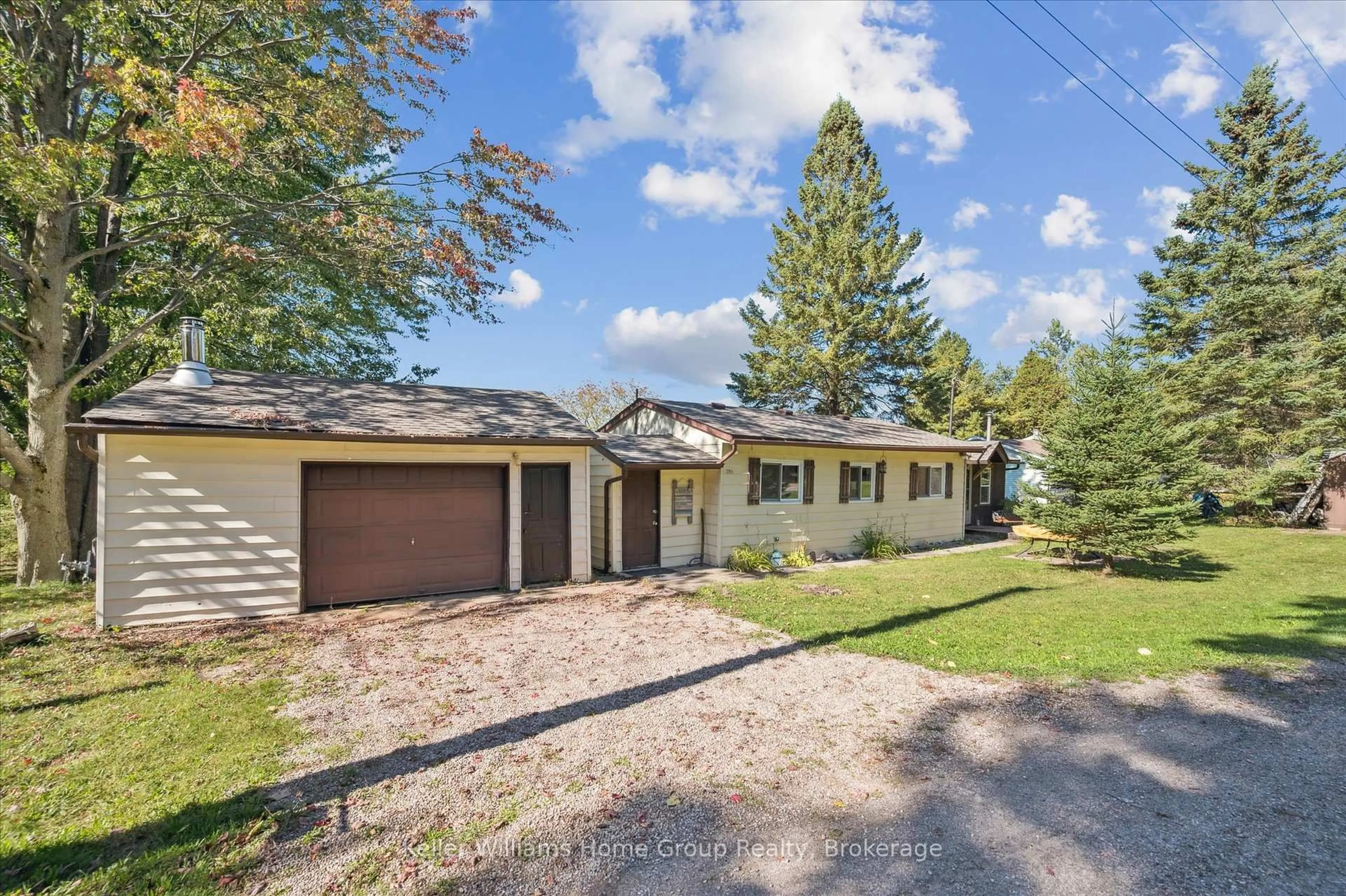 A pic from outside/outdoor area/front of a property/back of a property/a pic from drone, unknown for 739 Seventh St, Centre Wellington Ontario N0B 1J0