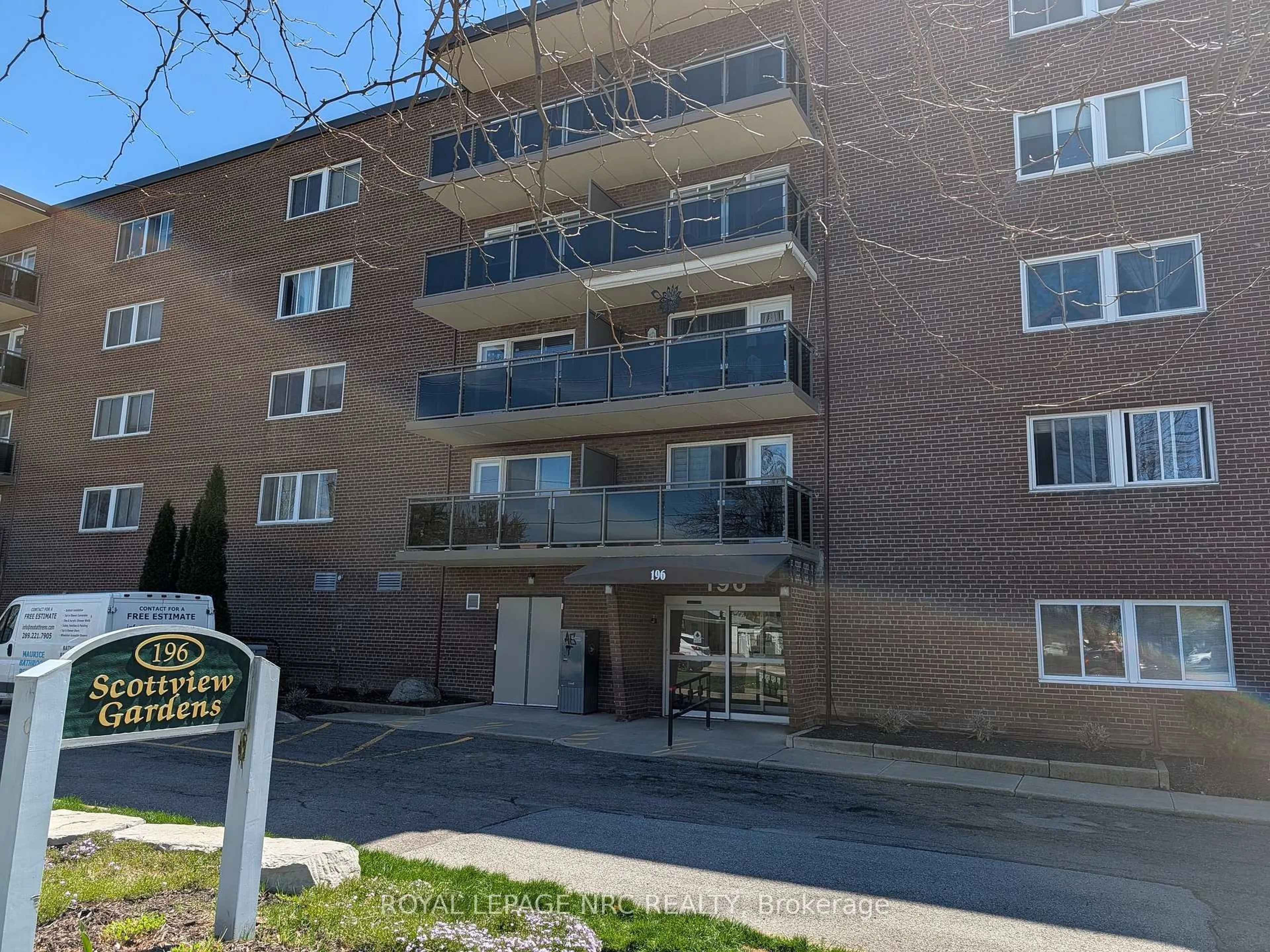 Unknown for 196 Scott St #404, St. Catharines Ontario L2N 5T2