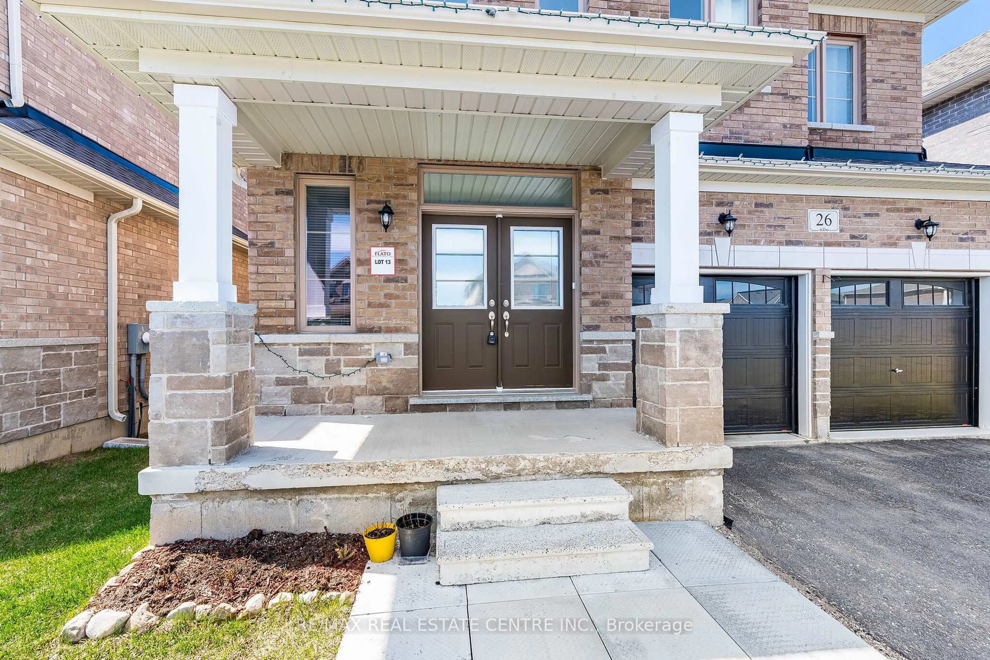 Indoor entryway for 26 Aitchison Ave, Southgate Ontario N0C 1B0