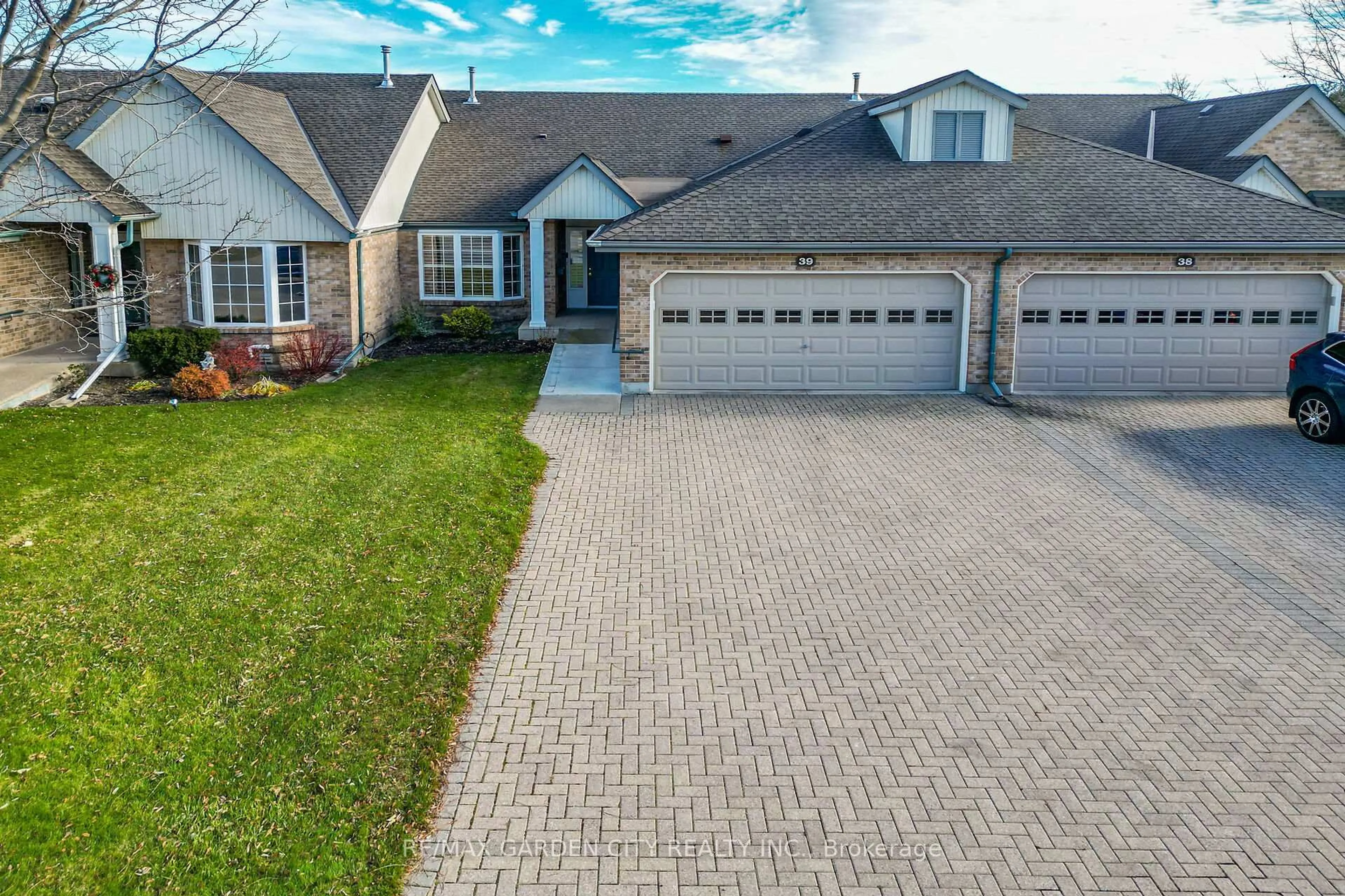 Unknown for 121 Glen Morris Dr #39, St. Catharines Ontario L2T 4C5