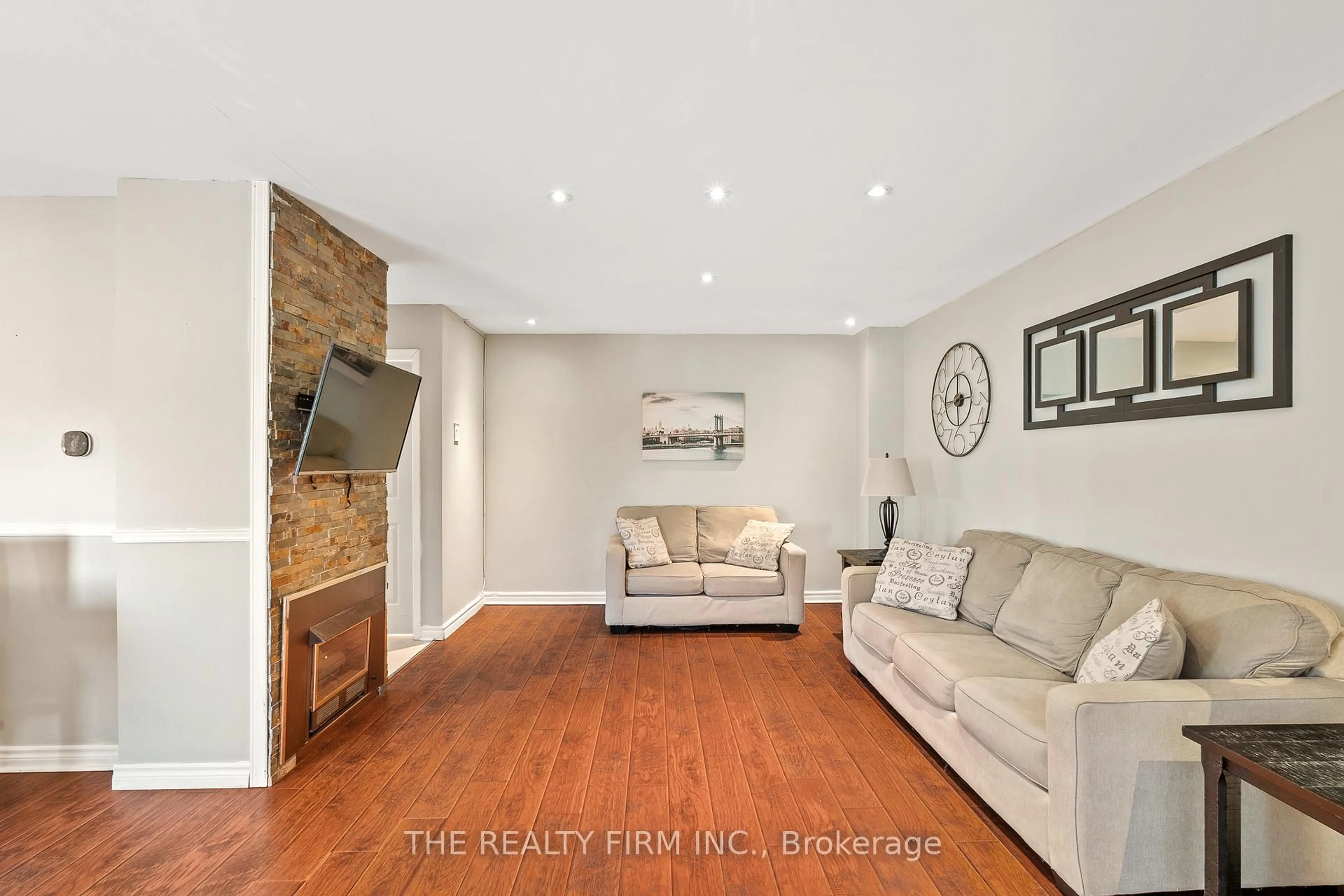 Living room with furniture, unknown for 344 Homestead Crt #10, London North Ontario N6G 2E9