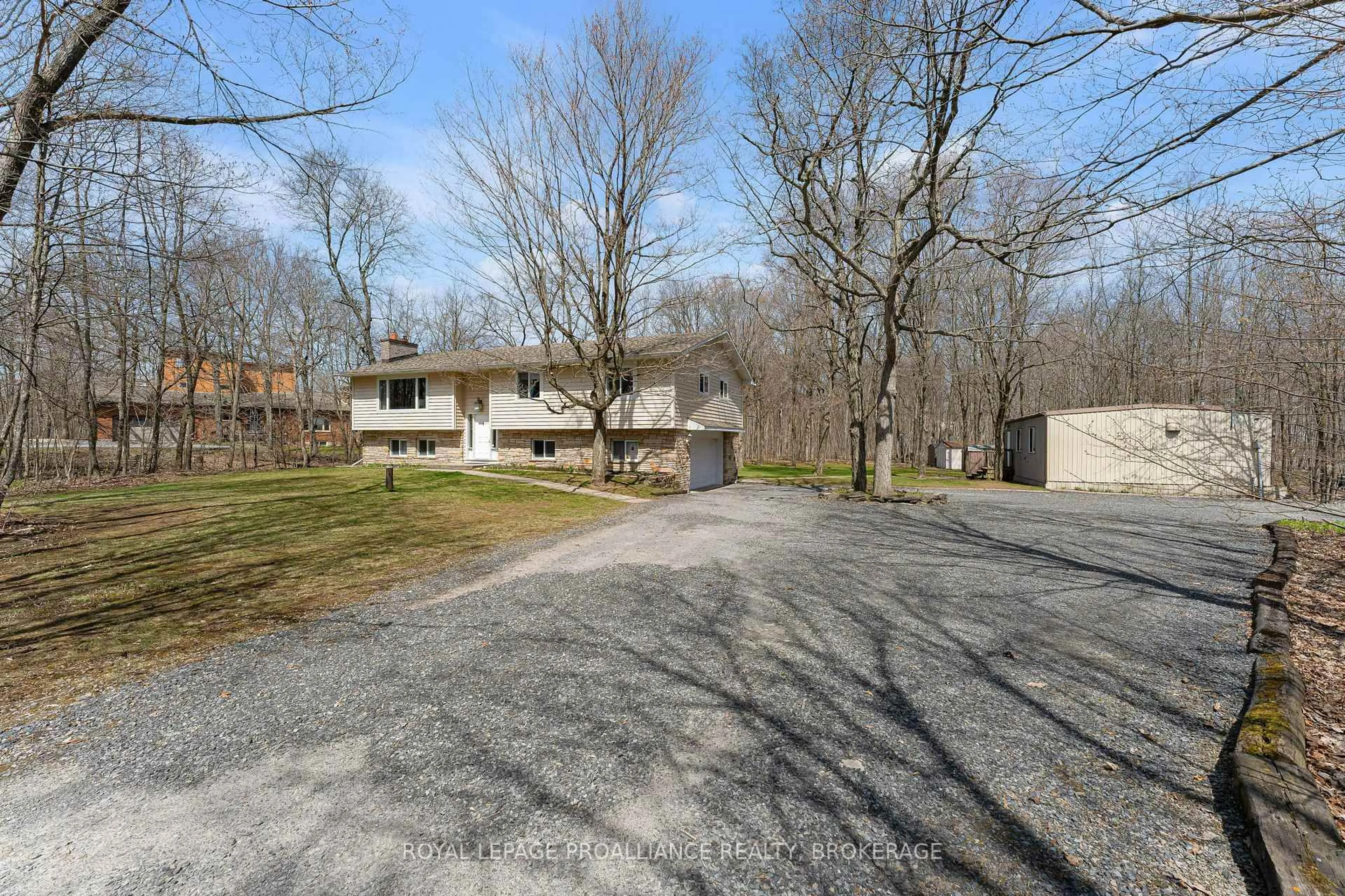 A pic from outside/outdoor area/front of a property/back of a property/a pic from drone, street for 1780 Middle Rd, Kingston Ontario K7L 4V3