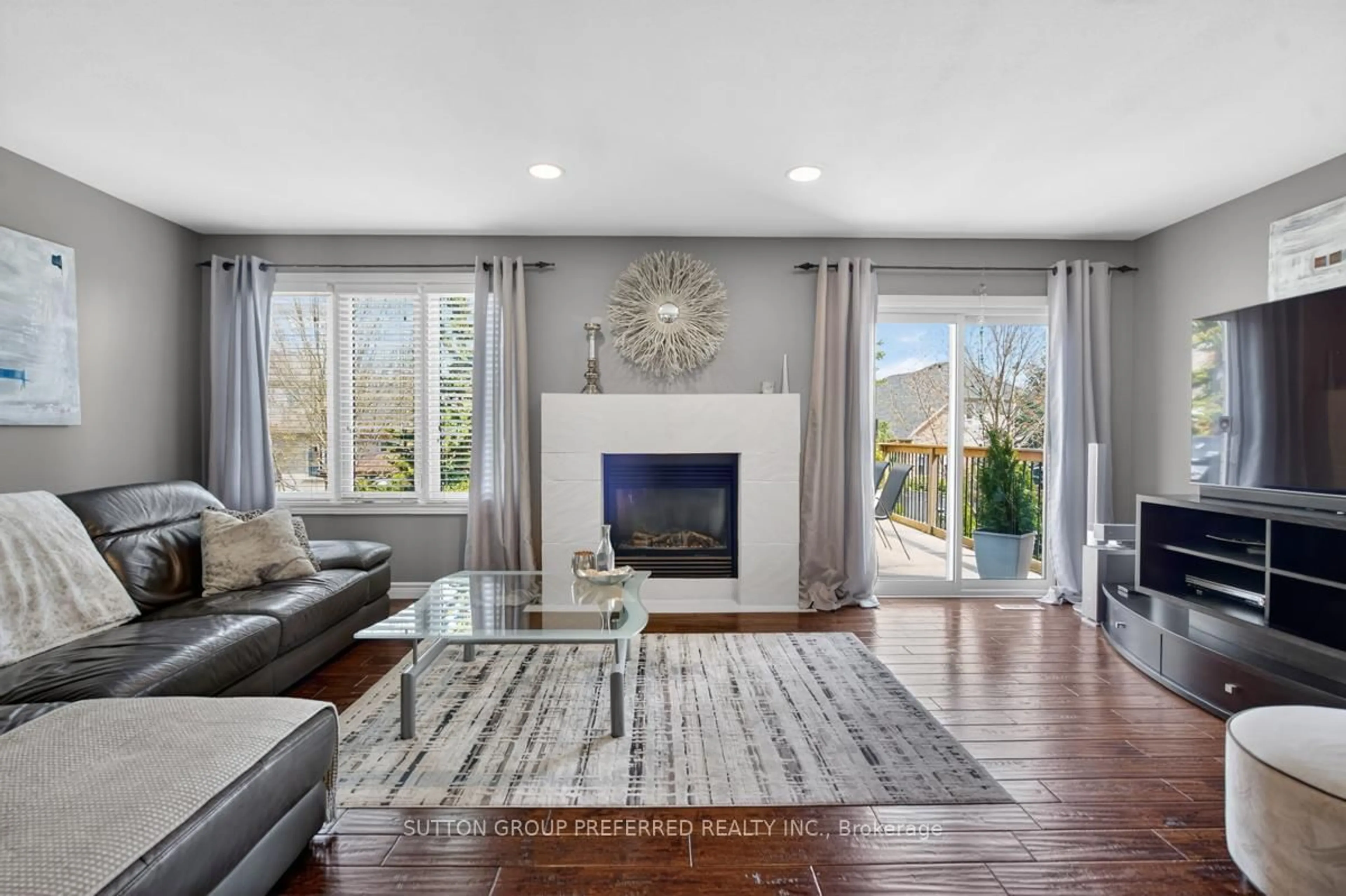 Living room with furniture, unknown for 2178 Blackwater Rd, London North Ontario N5X 4J9