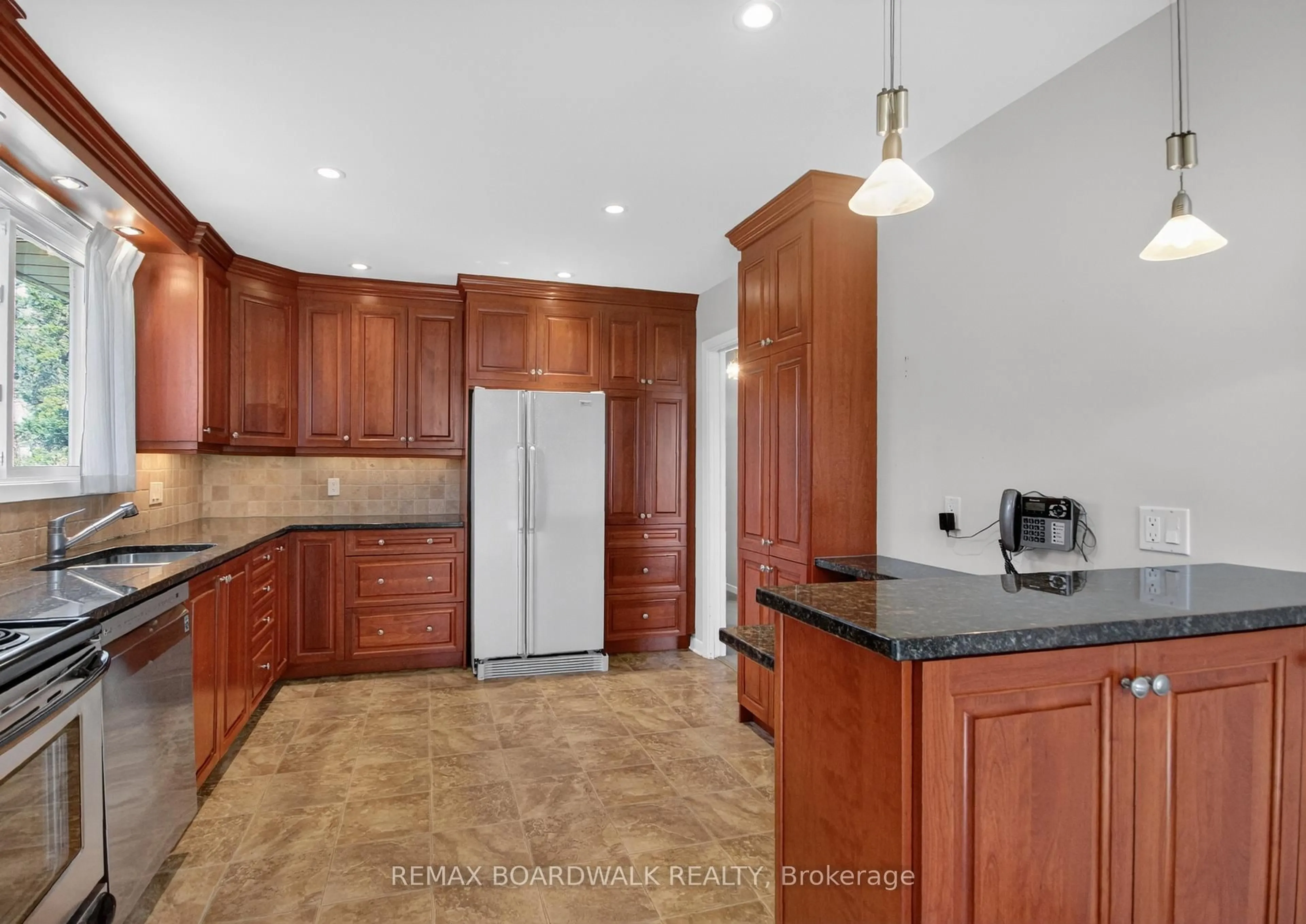 Unknown for 103 Christopher Hamilton St, Richmond Ontario K0A 2Z0