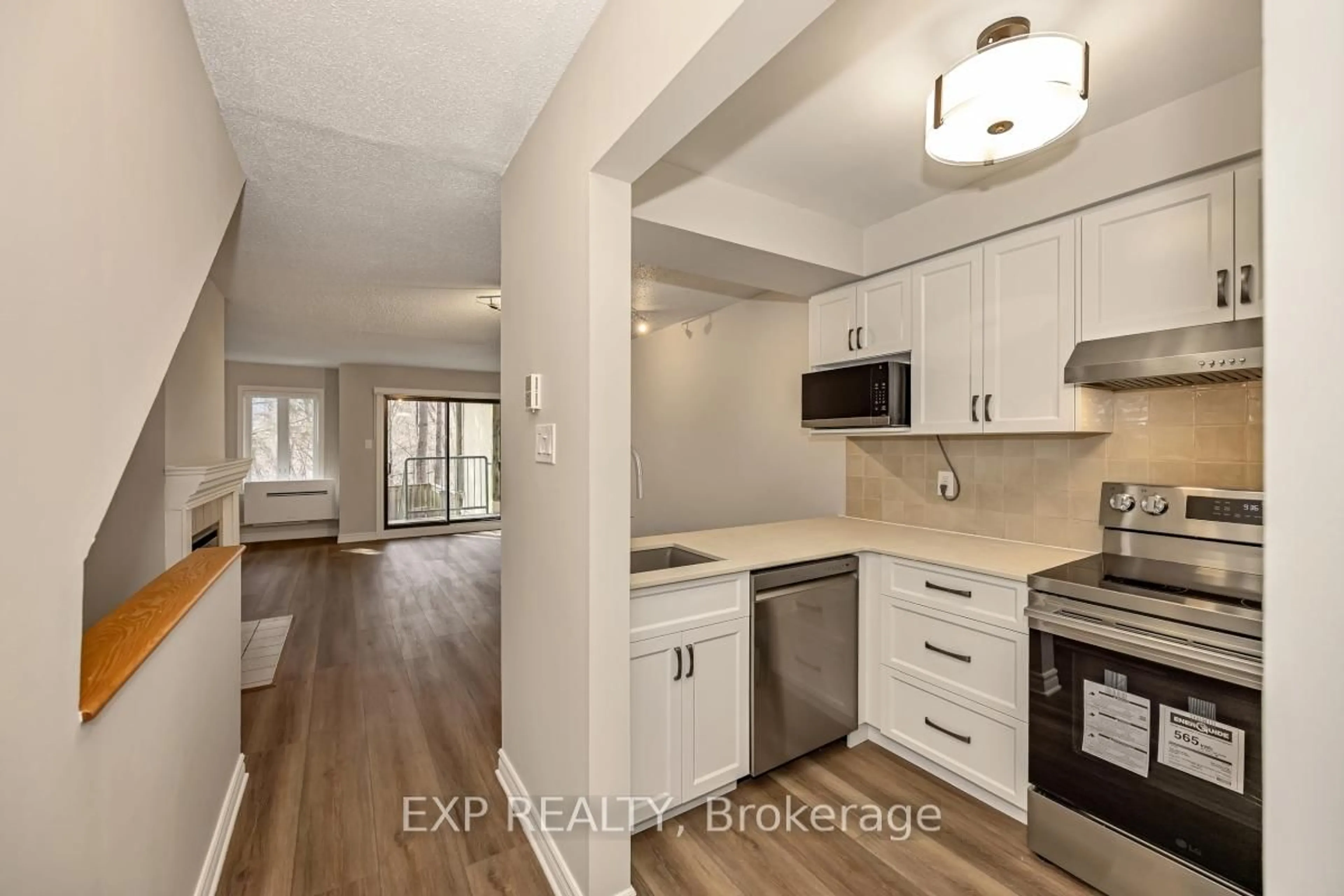 Unknown for 45 Crispin Private, Ottawa Ontario K1K 2T7