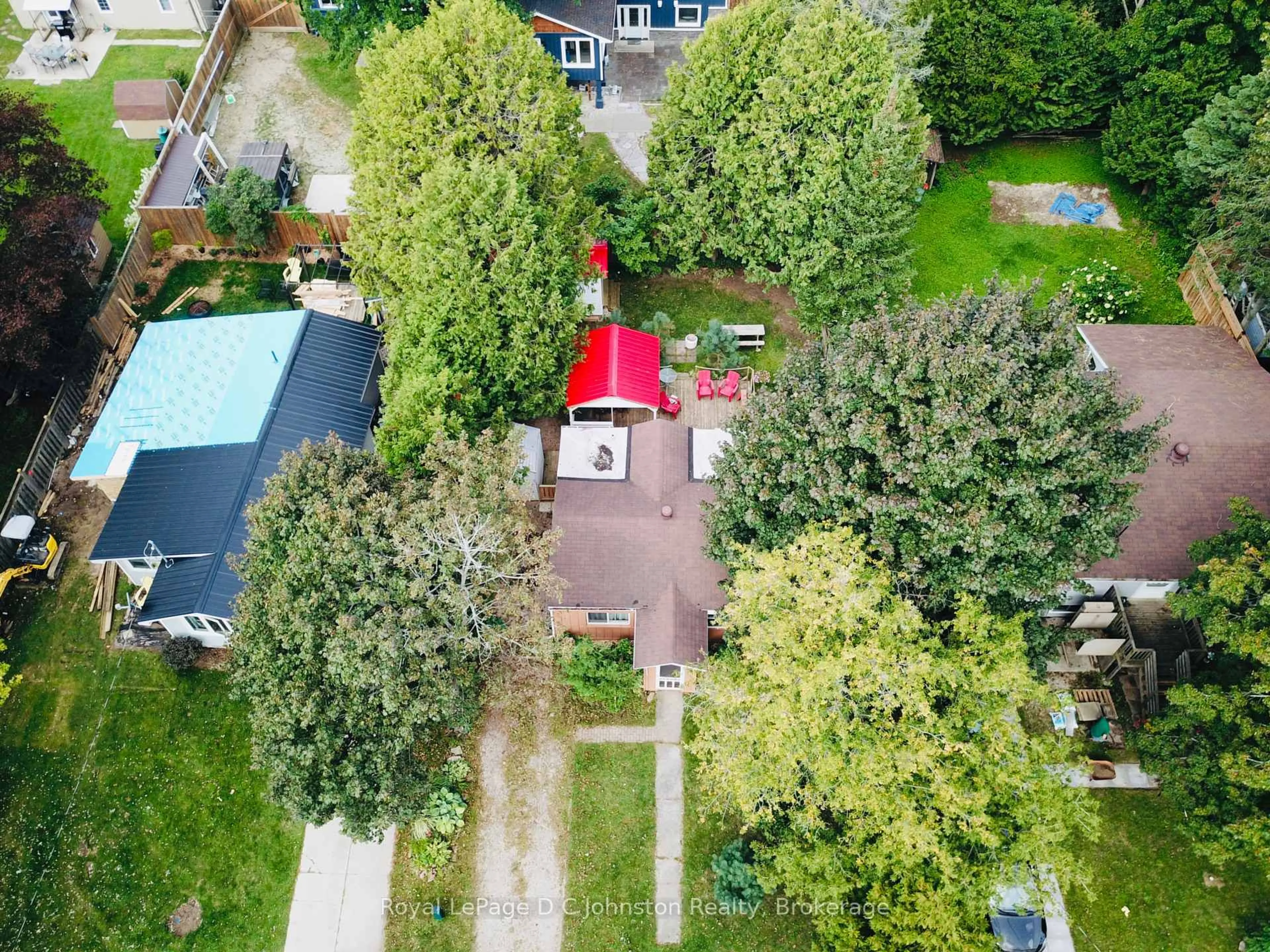 A pic from outside/outdoor area/front of a property/back of a property/a pic from drone, street for 175 Belcher Lane, Saugeen Shores Ontario N0H 2L0