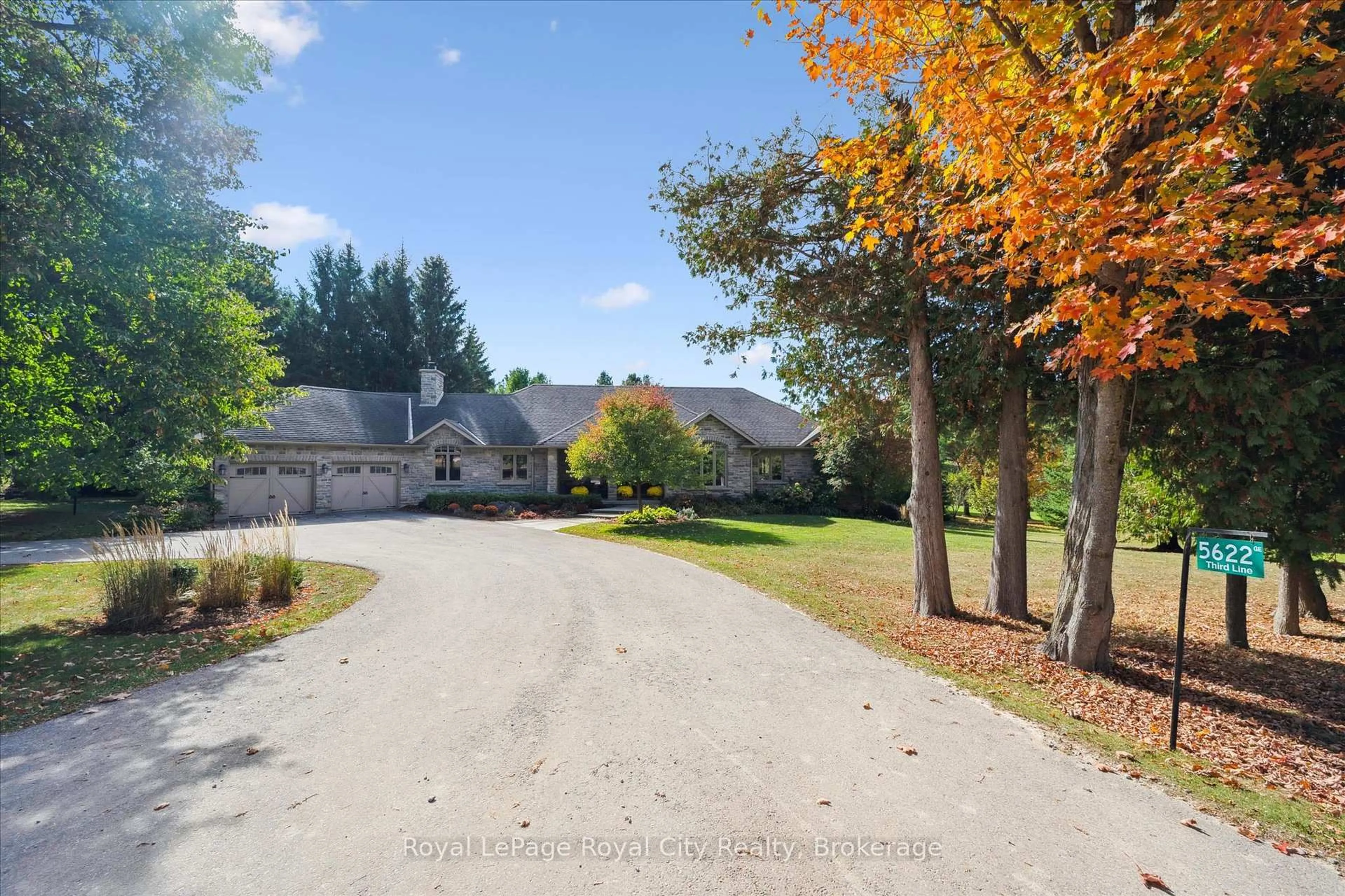 A pic from outside/outdoor area/front of a property/back of a property/a pic from drone, unknown for 5622 Third Line, Guelph/Eramosa Ontario N0B 2K0