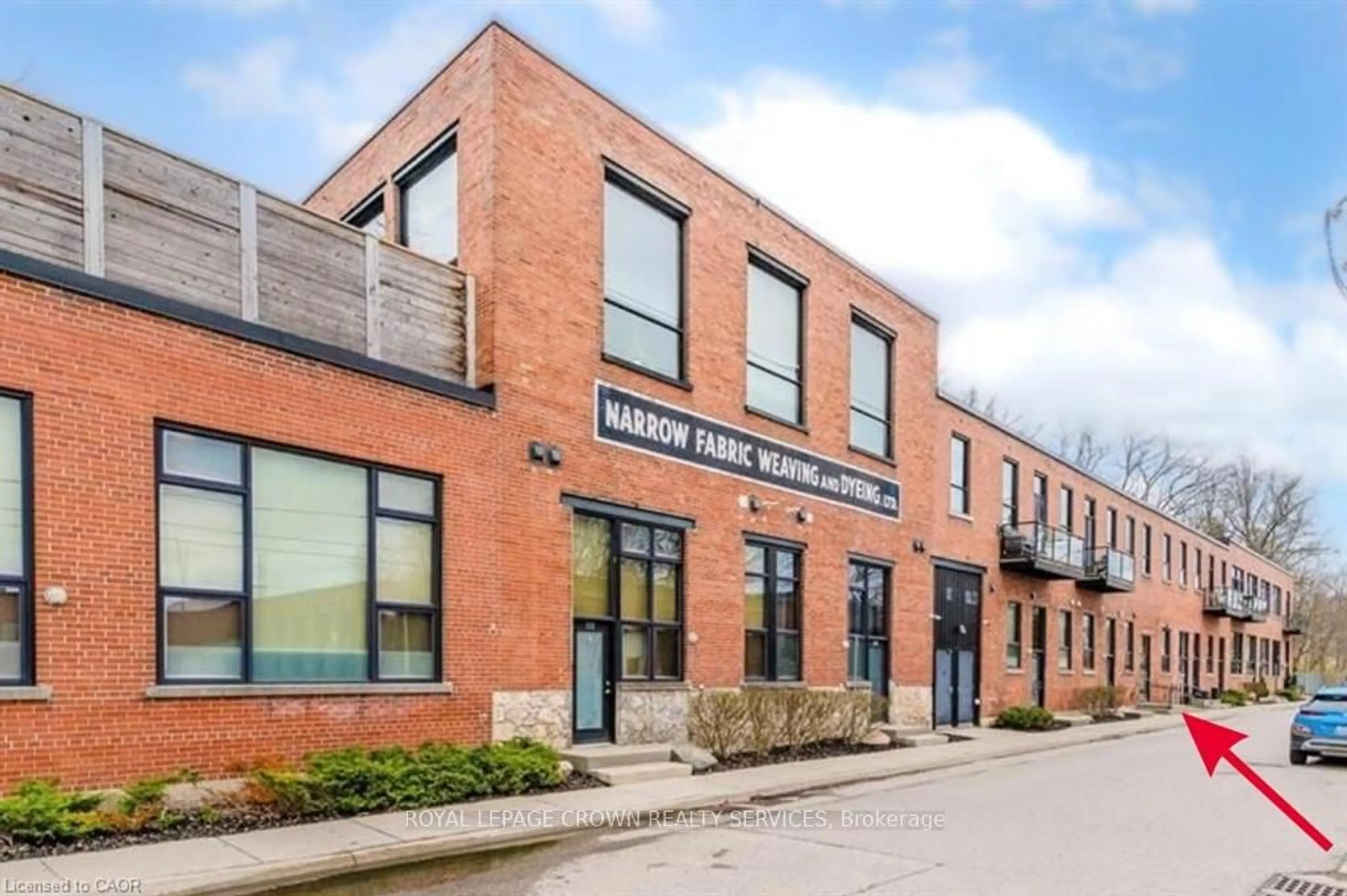 Home with brick exterior material, building for 85 Spruce St #106, Cambridge Ontario N1R 4K4