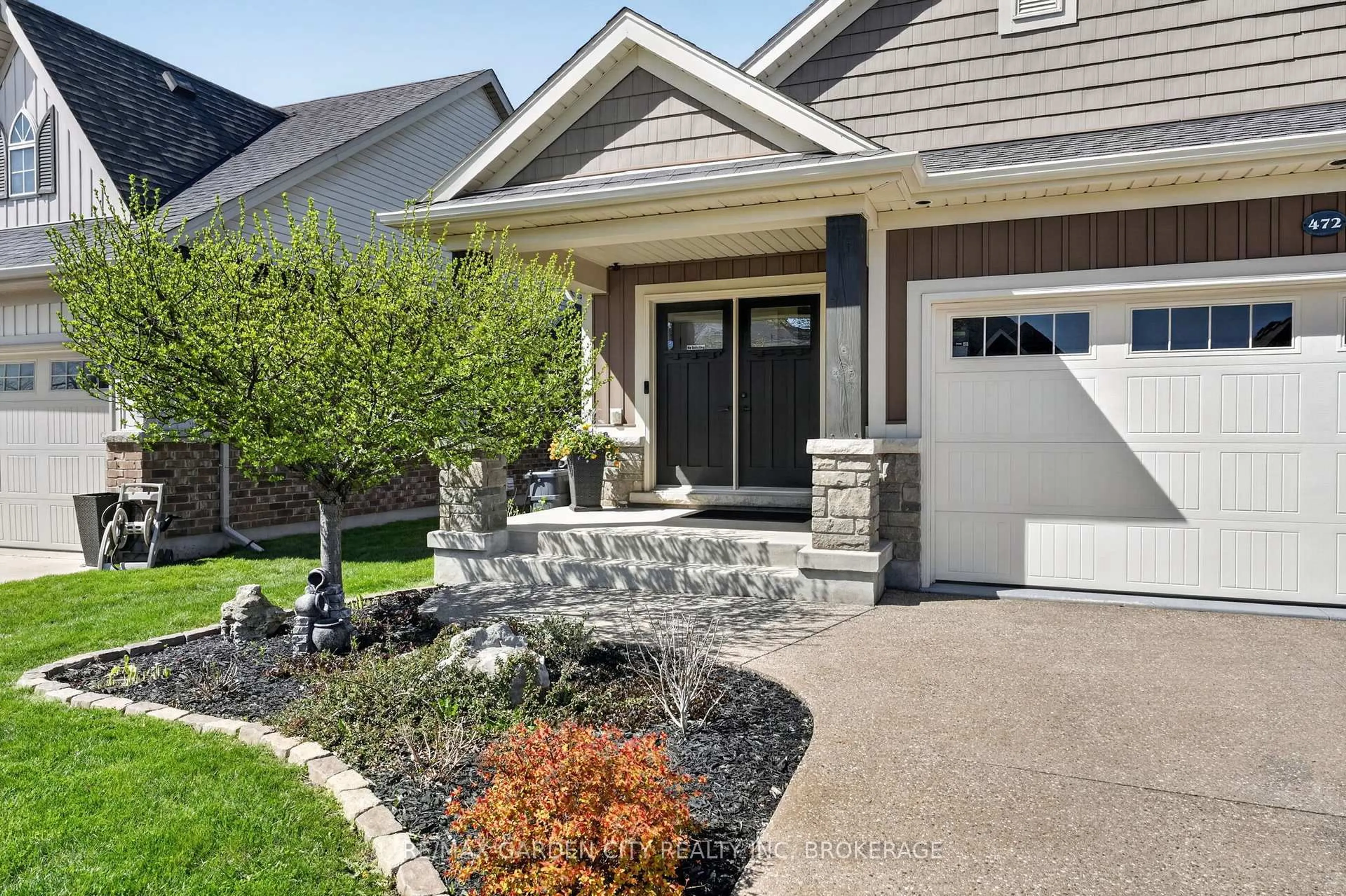 Home with brick exterior material, street for 472 Gaiser Rd, Welland Ontario L3C 0B9