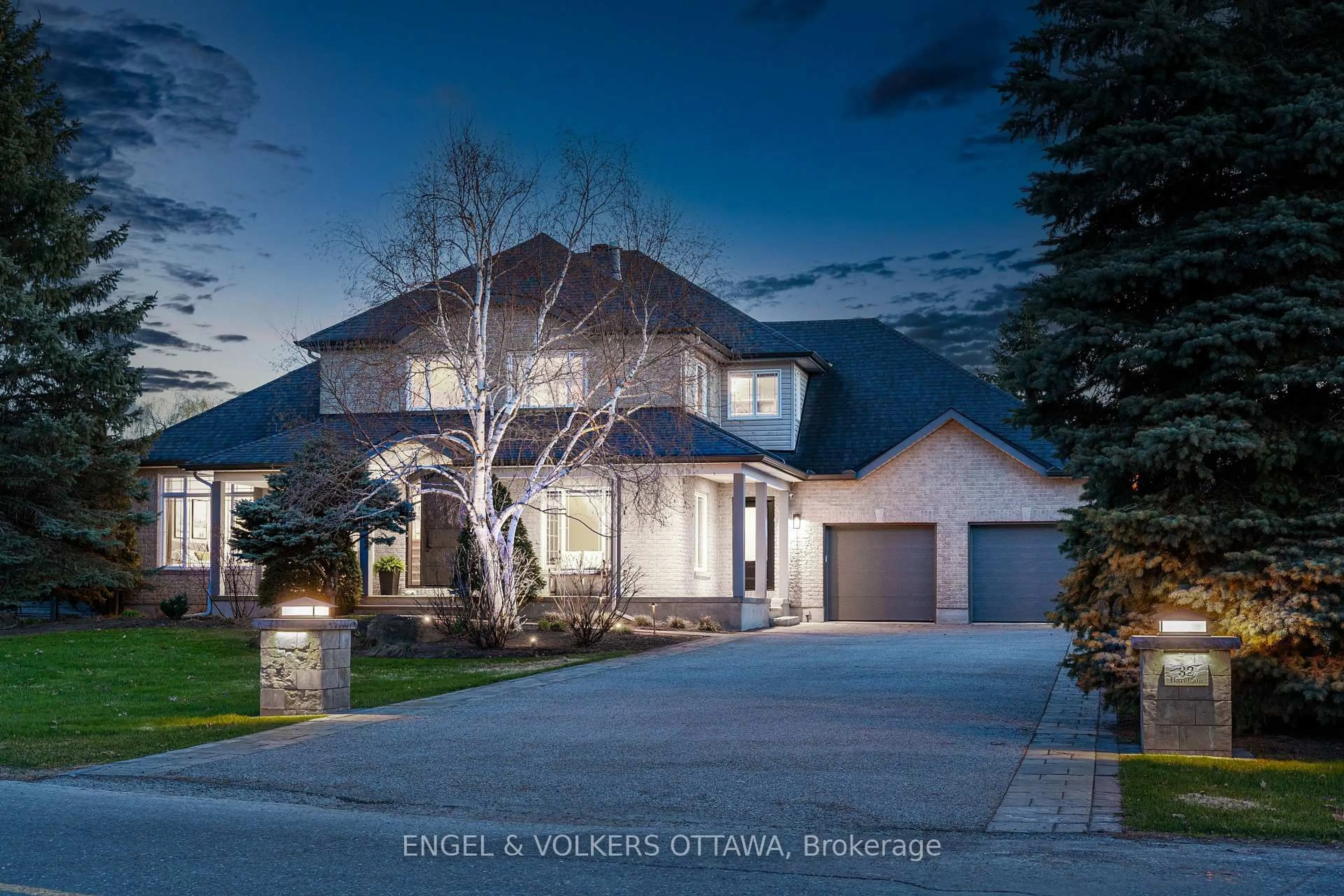Unknown for 32 Barcham Cres, Ottawa Ontario K2J 3Z7