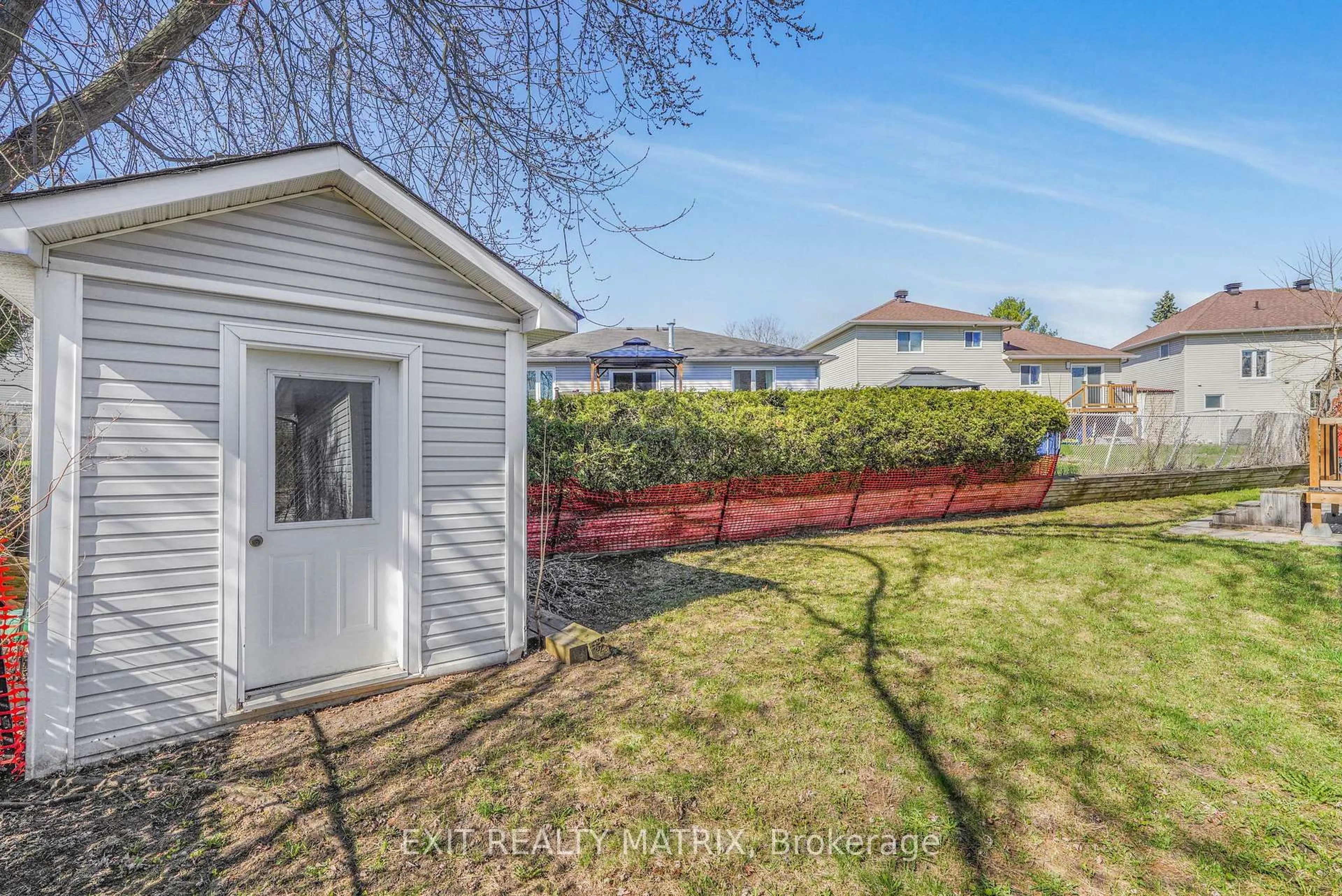 Unknown for 203 Montee Outaouais Rd, Clarence-Rockland Ontario K4K 1G2
