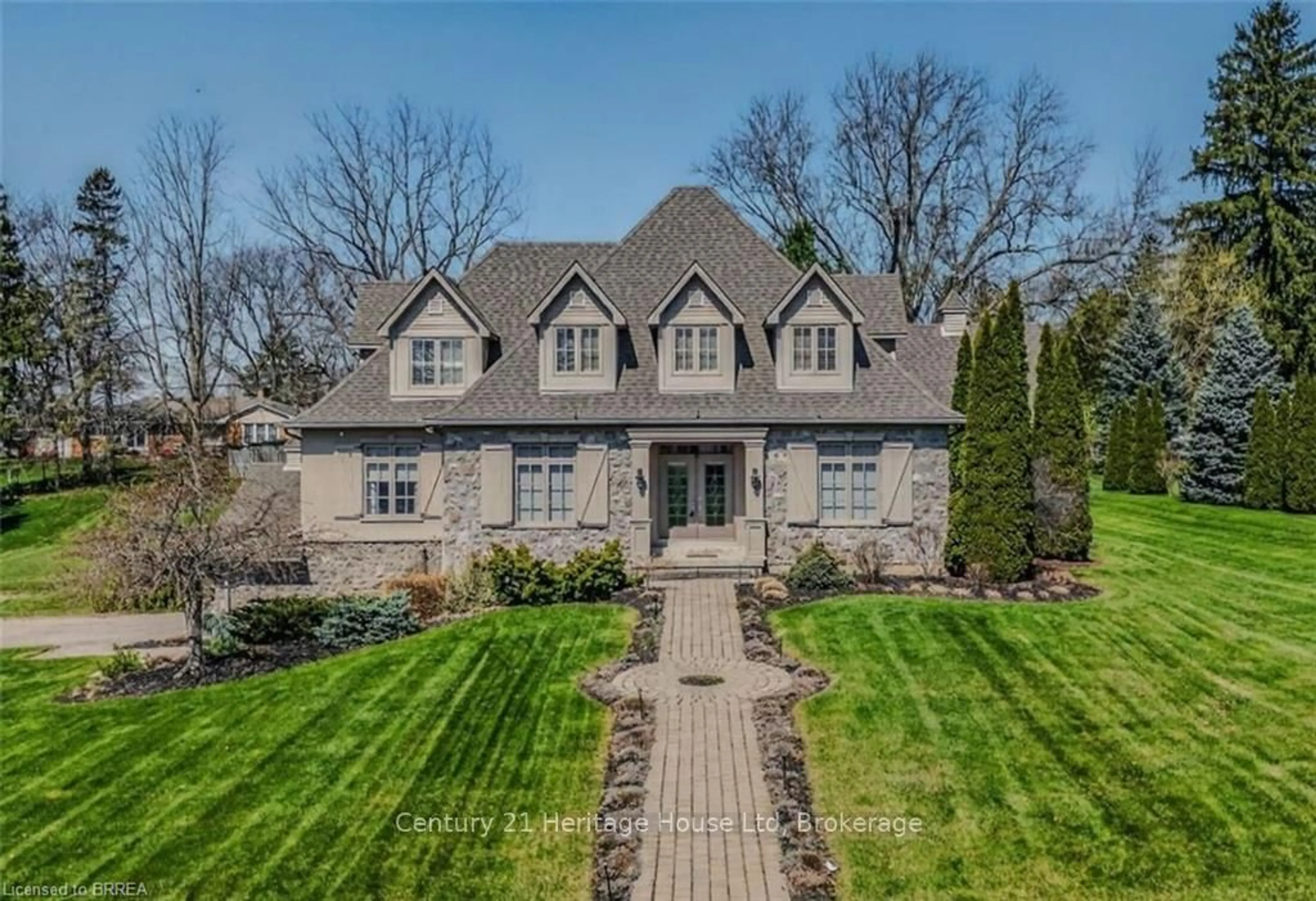 Home with brick exterior material, street for 9 Rue Chateaux Terr, Brantford Ontario N3T 6N7
