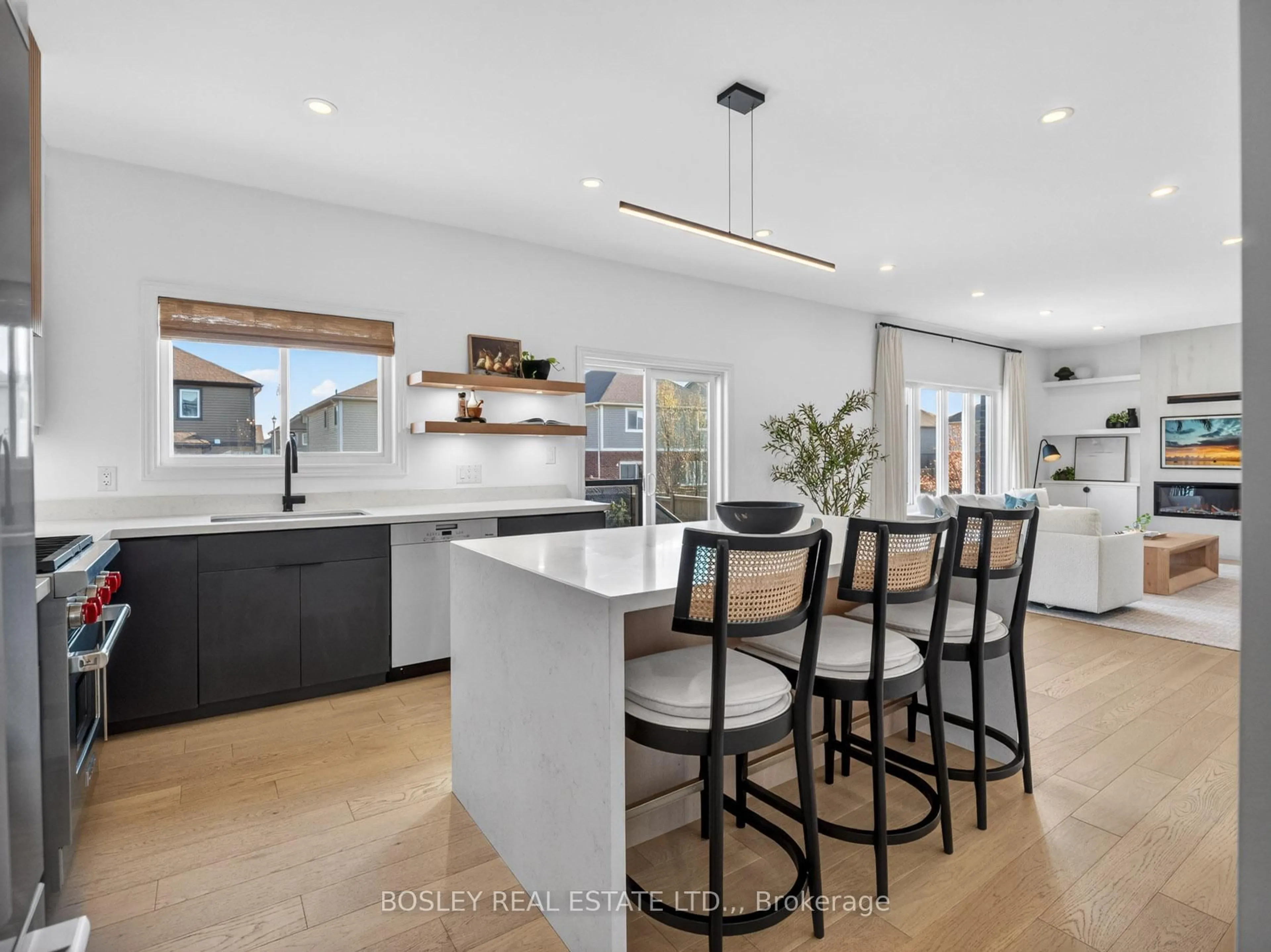 Open concept kitchen, unknown for 75 Bergenstein Cres, Pelham Ontario L3E 0A1