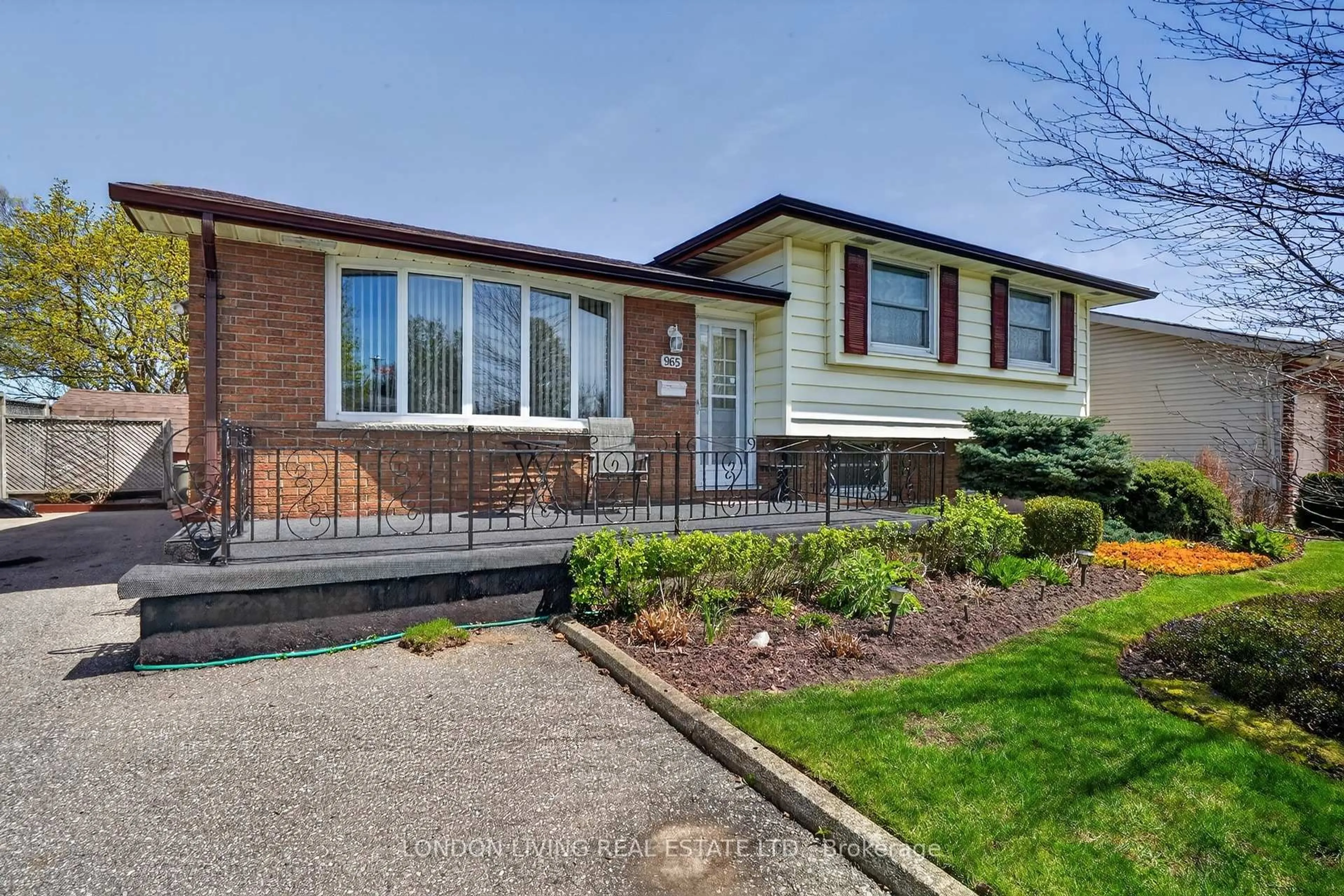 Home with brick exterior material, street for 965 Osgoode Dr, London South Ontario N6E 1C9