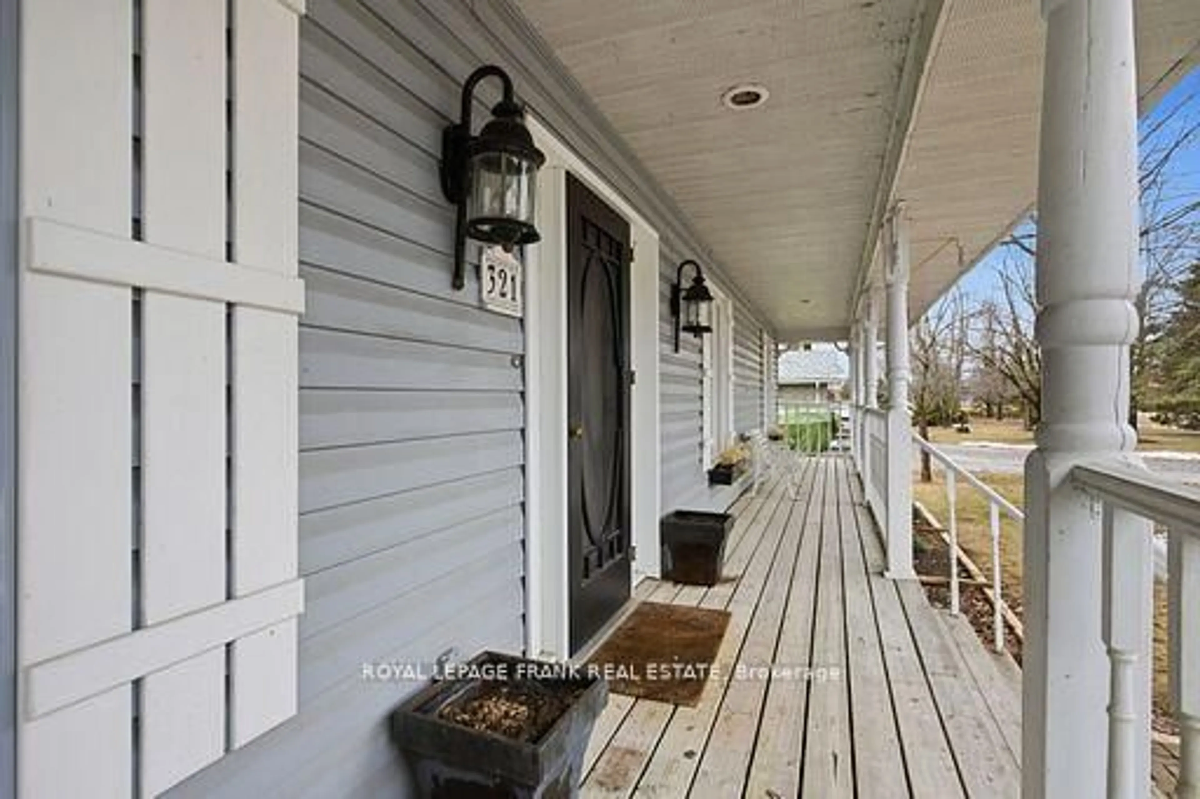 Indoor entryway for 321 County Rd 24 Rd, Kawartha Lakes Ontario K0M 1A0
