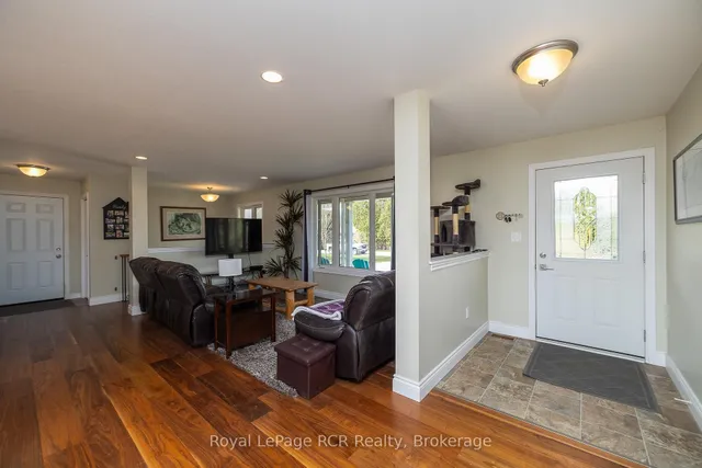 123 Douglas St, Chatsworth 5
