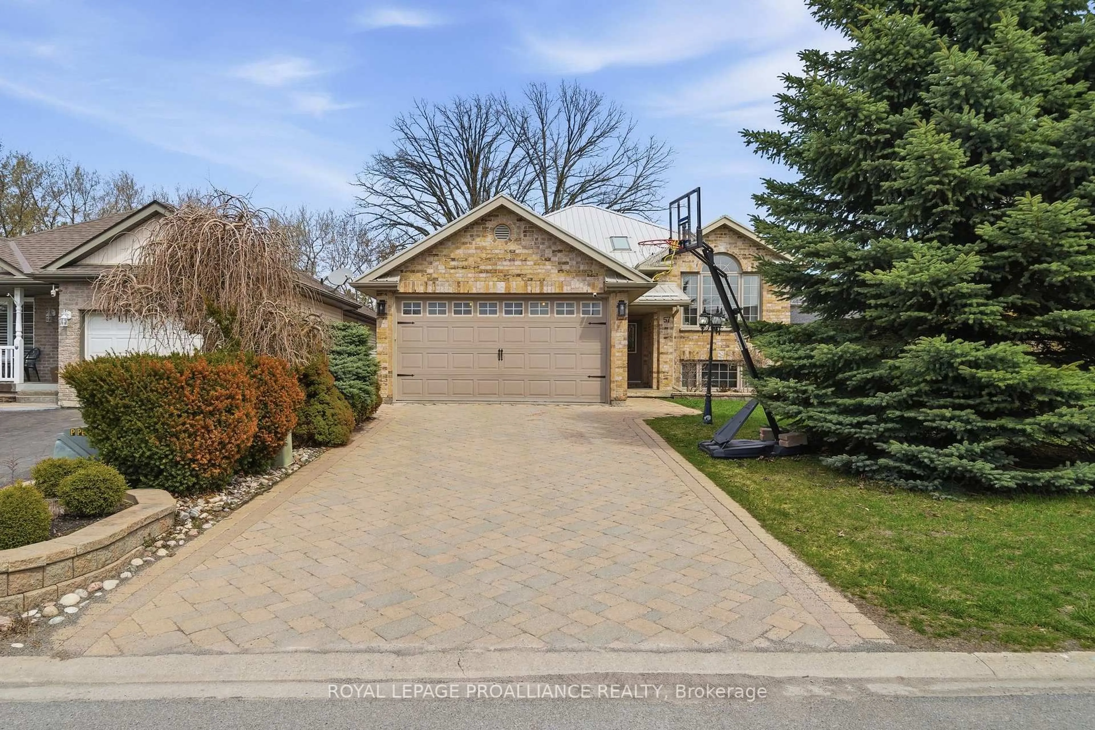 A pic from outside/outdoor area/front of a property/back of a property/a pic from drone, street for 57 Finch Dr, Belleville Ontario K8P 5M6