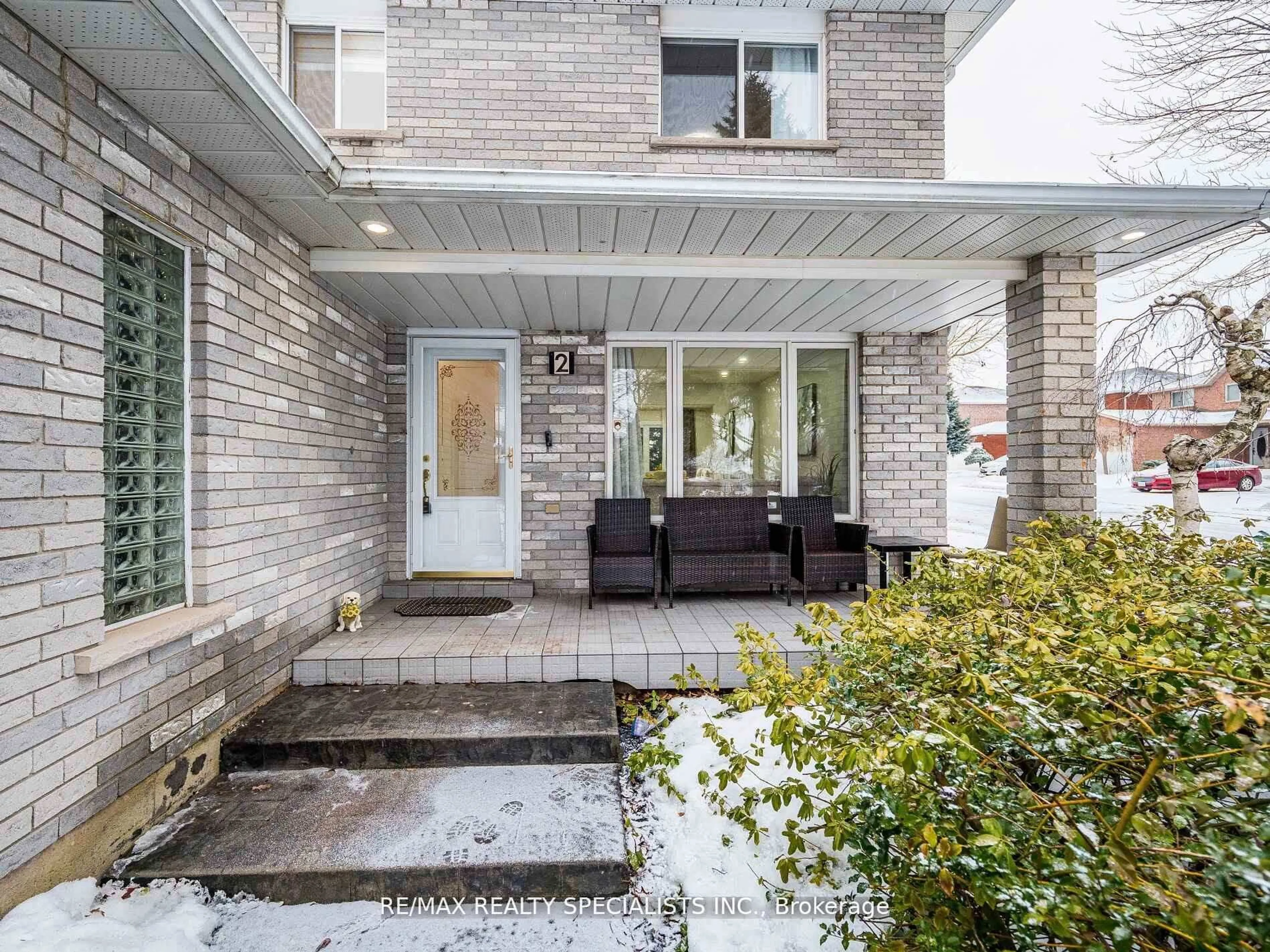 Unknown for 2 Robespierre Crt, Hamilton Ontario L9B 2G6