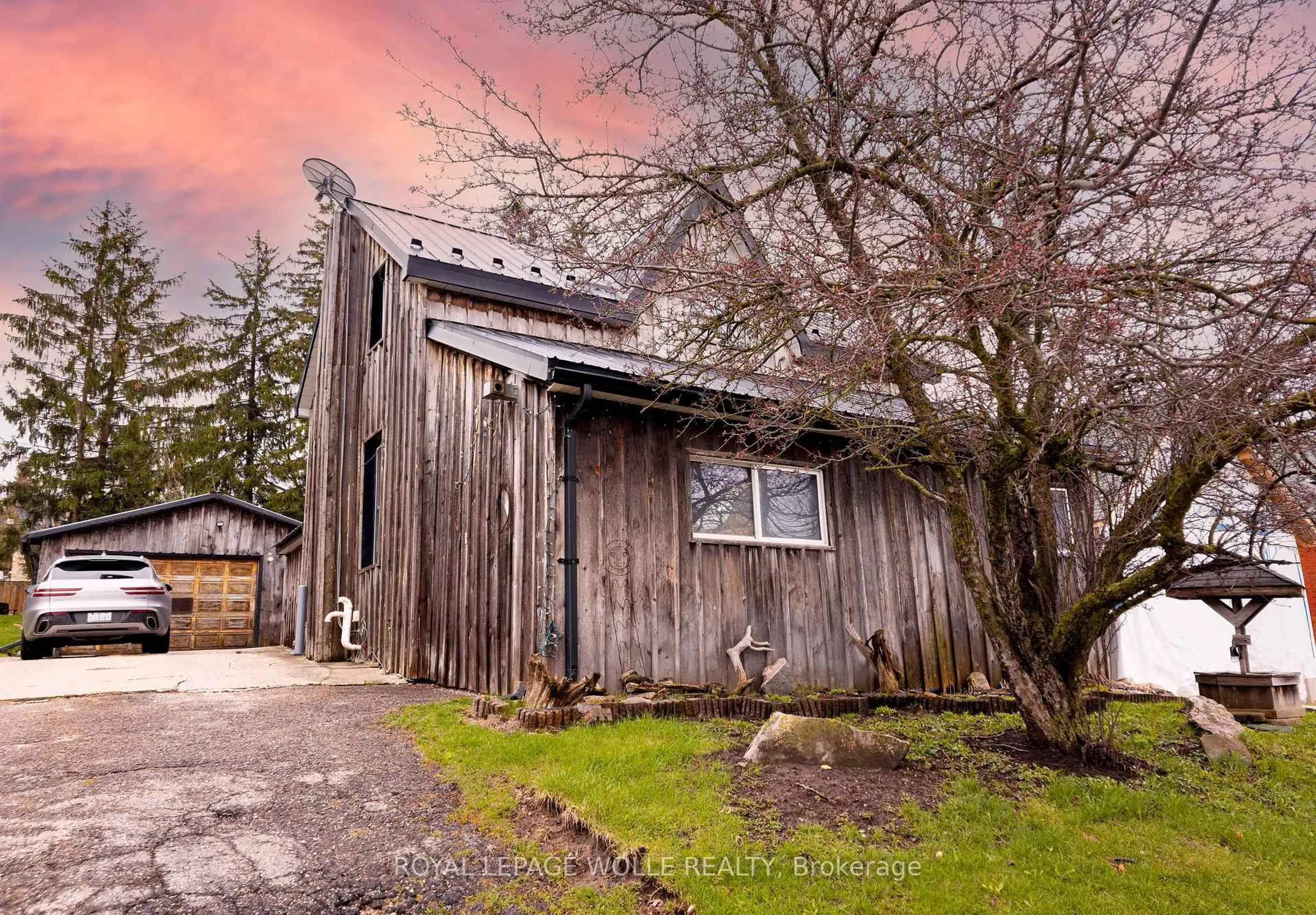 Shed for 19 SPRING St, Mapleton Ontario N0G 1P0