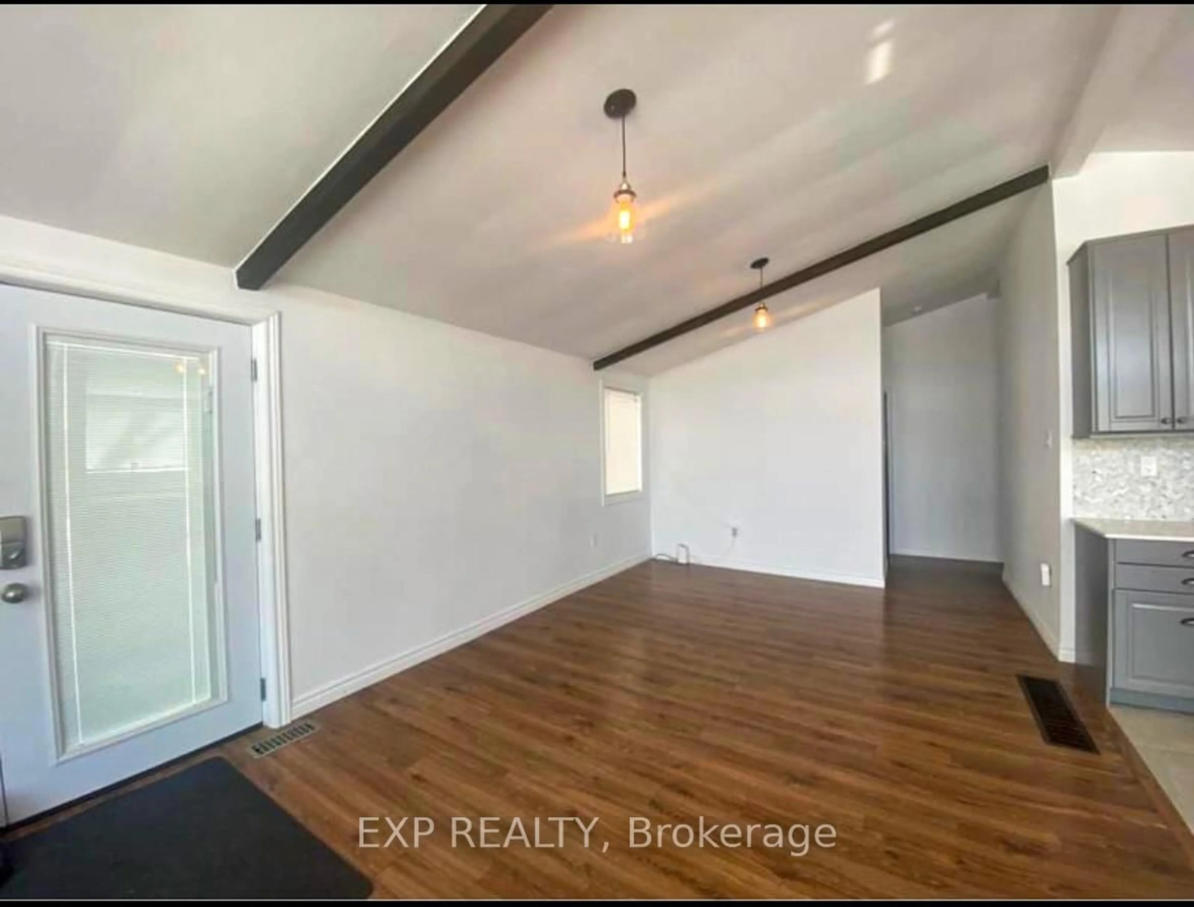 A pic of a room for 61 Cedar St, Brant Ontario N3L 0A1
