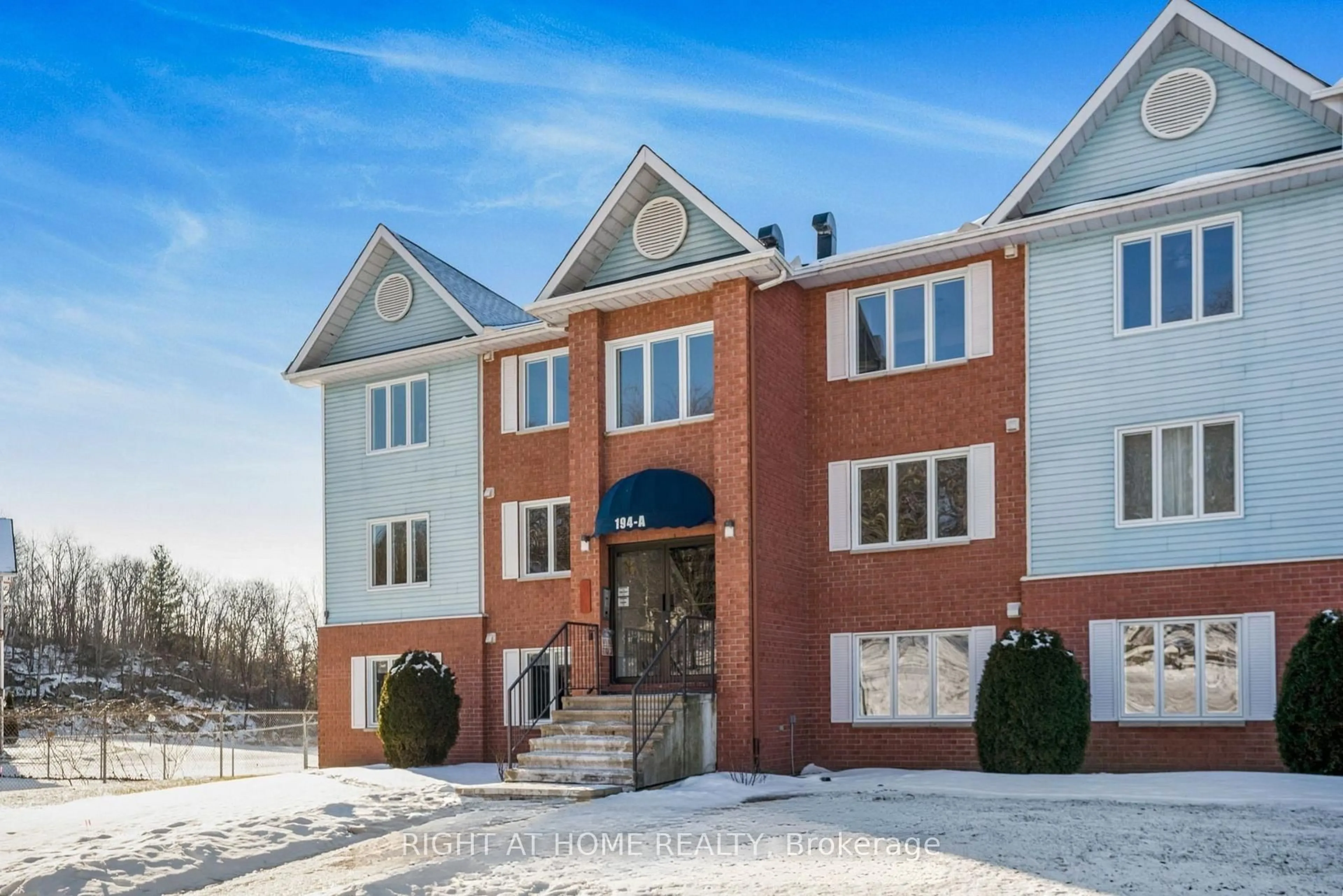 Home with brick exterior material, street for 194-A Edwards St #6, Clarence-Rockland Ontario K4K 1H8