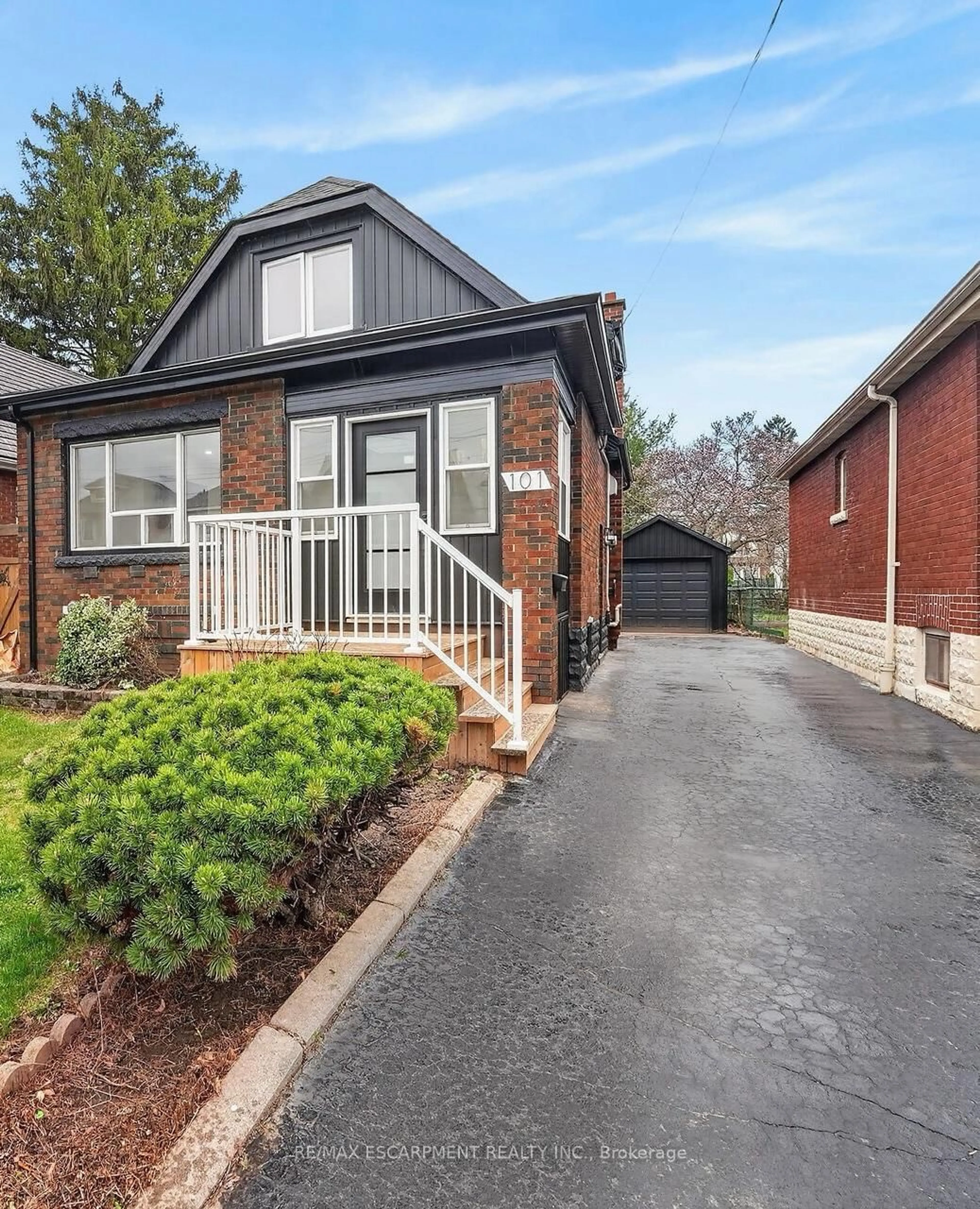 Home with brick exterior material, street for 101 Houghton Ave, Hamilton Ontario L8K 2M9