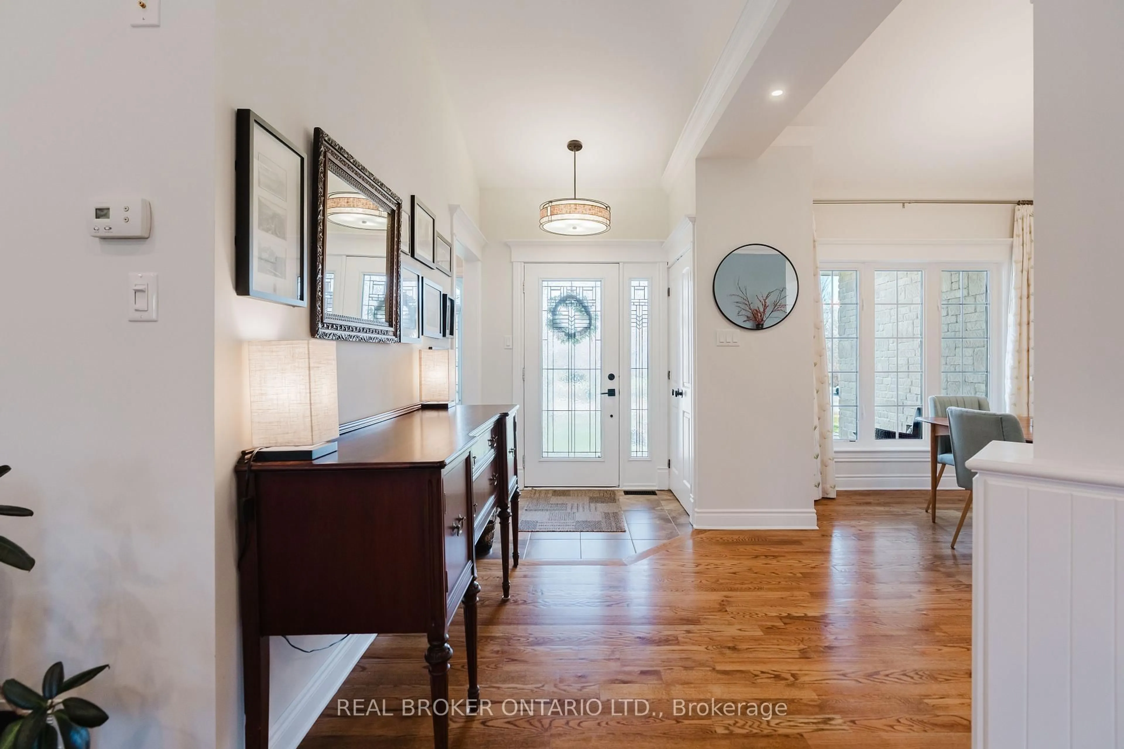 Indoor entryway for 6767 Stanmore St, Ottawa Ontario K4P 0A6