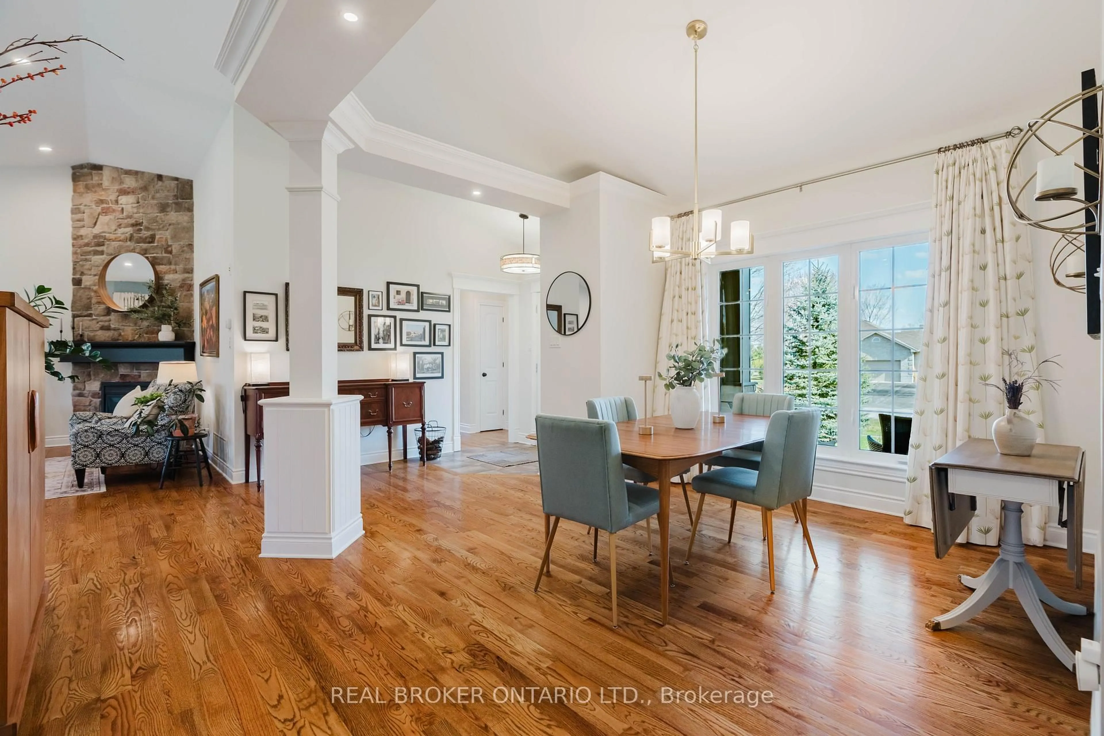 Dining room, wood/laminate floor for 6767 Stanmore St, Ottawa Ontario K4P 0A6
