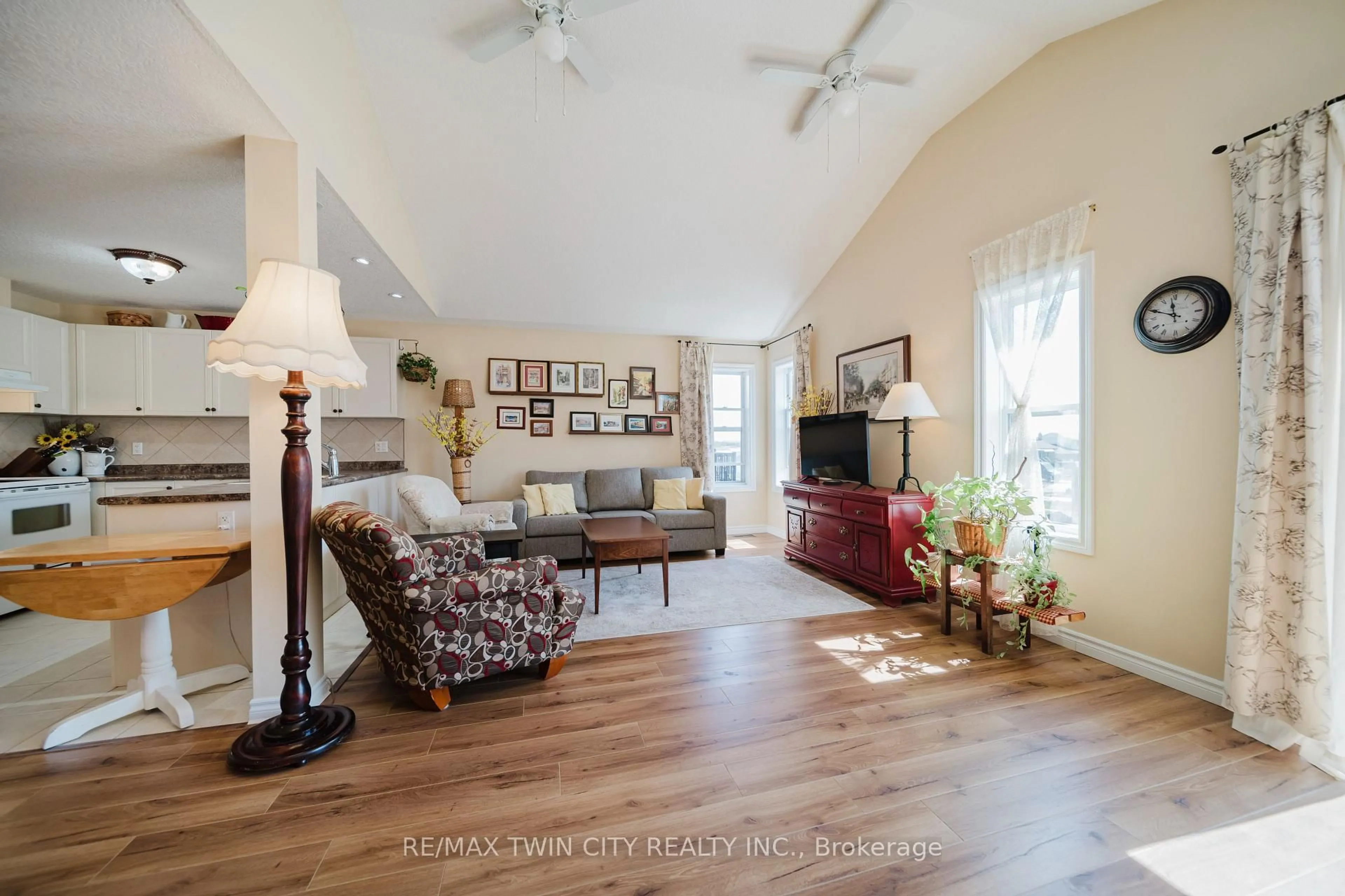 Living room with furniture, unknown for 90 Captain Mccallum Dr, Wilmot Ontario N3A 0B7