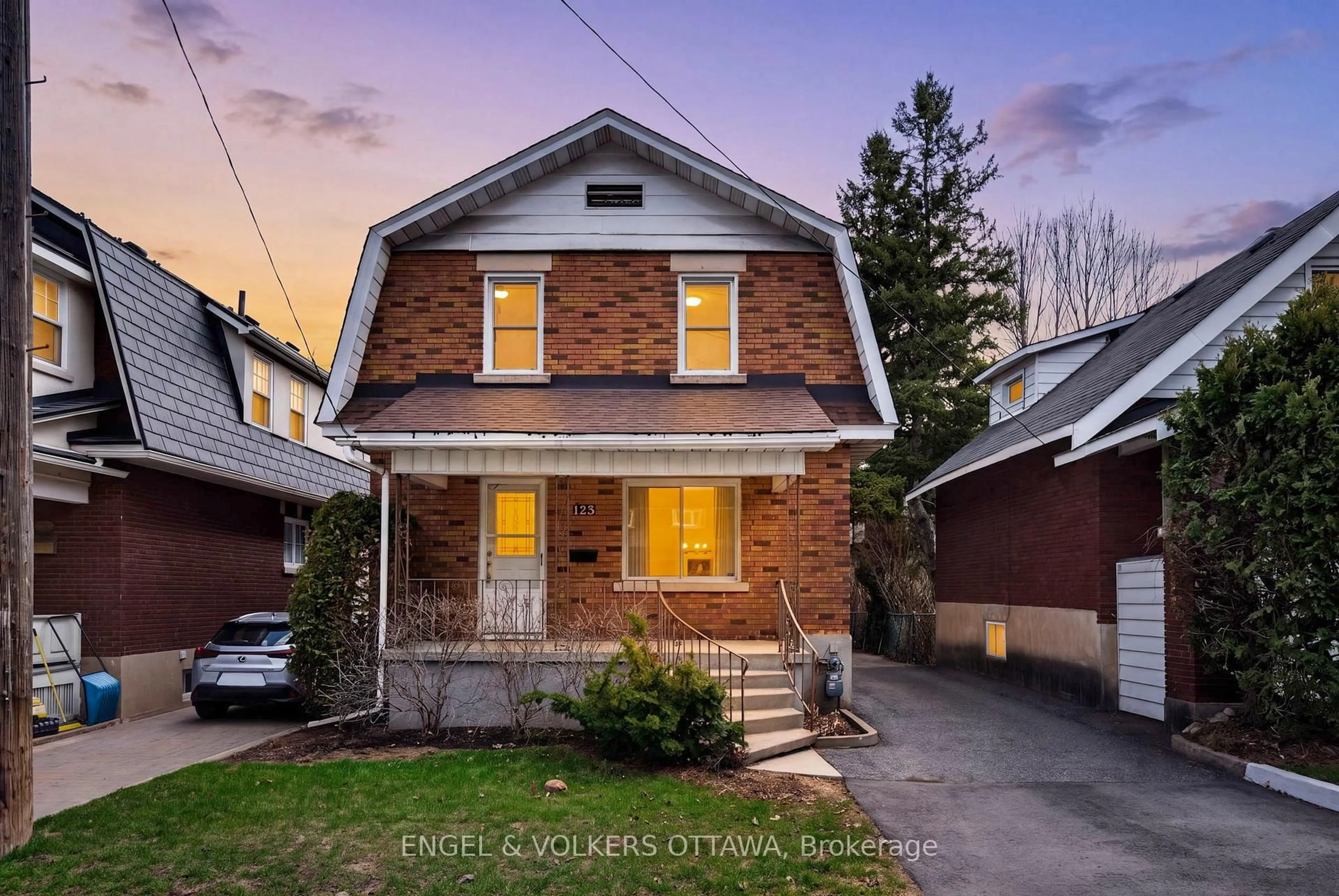 Home with brick exterior material, street for 123 Huron Ave, Ottawa Ontario K1Y 0W3