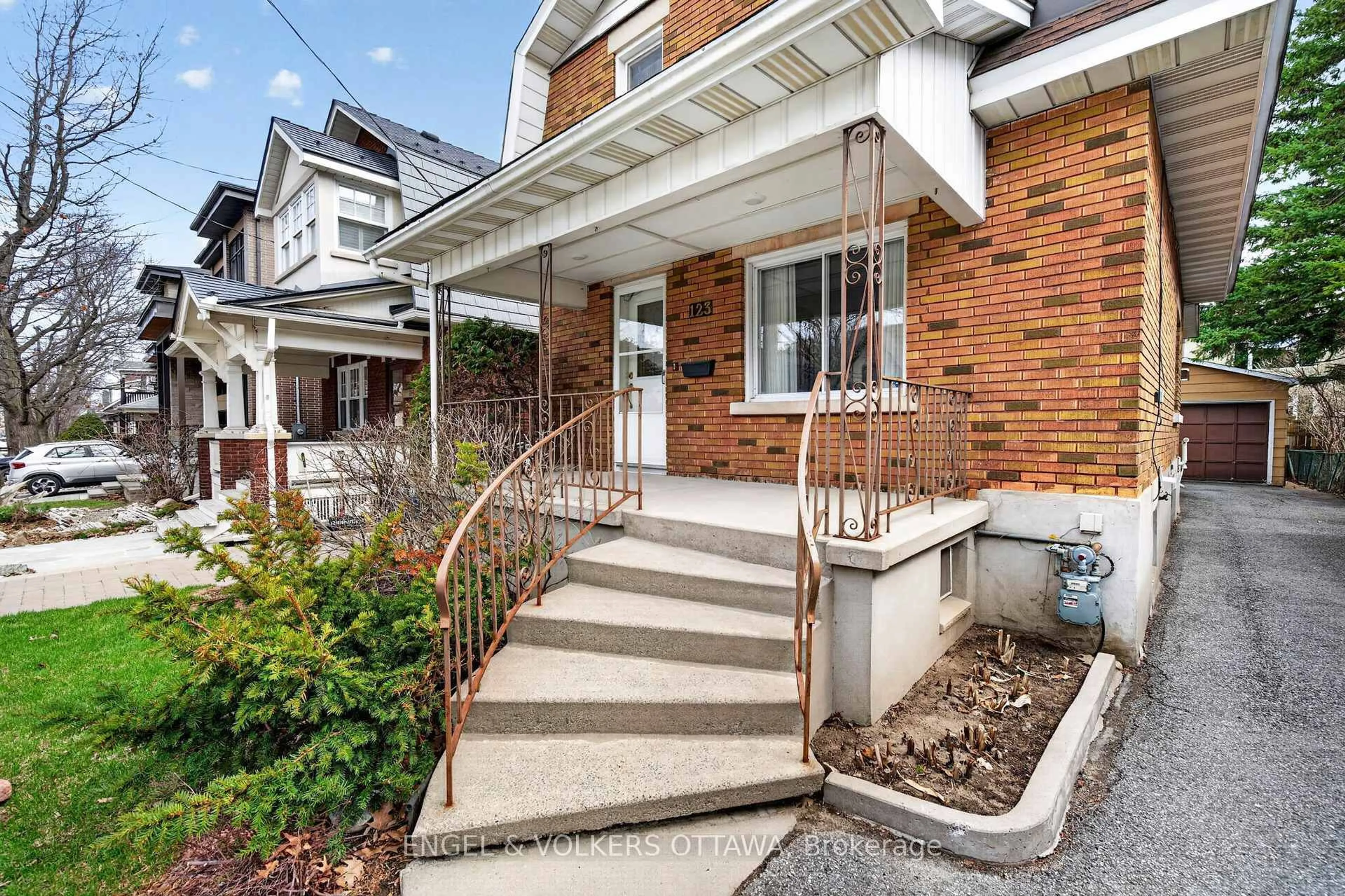 Home with brick exterior material, street for 123 Huron Ave, Ottawa Ontario K1Y 0W3