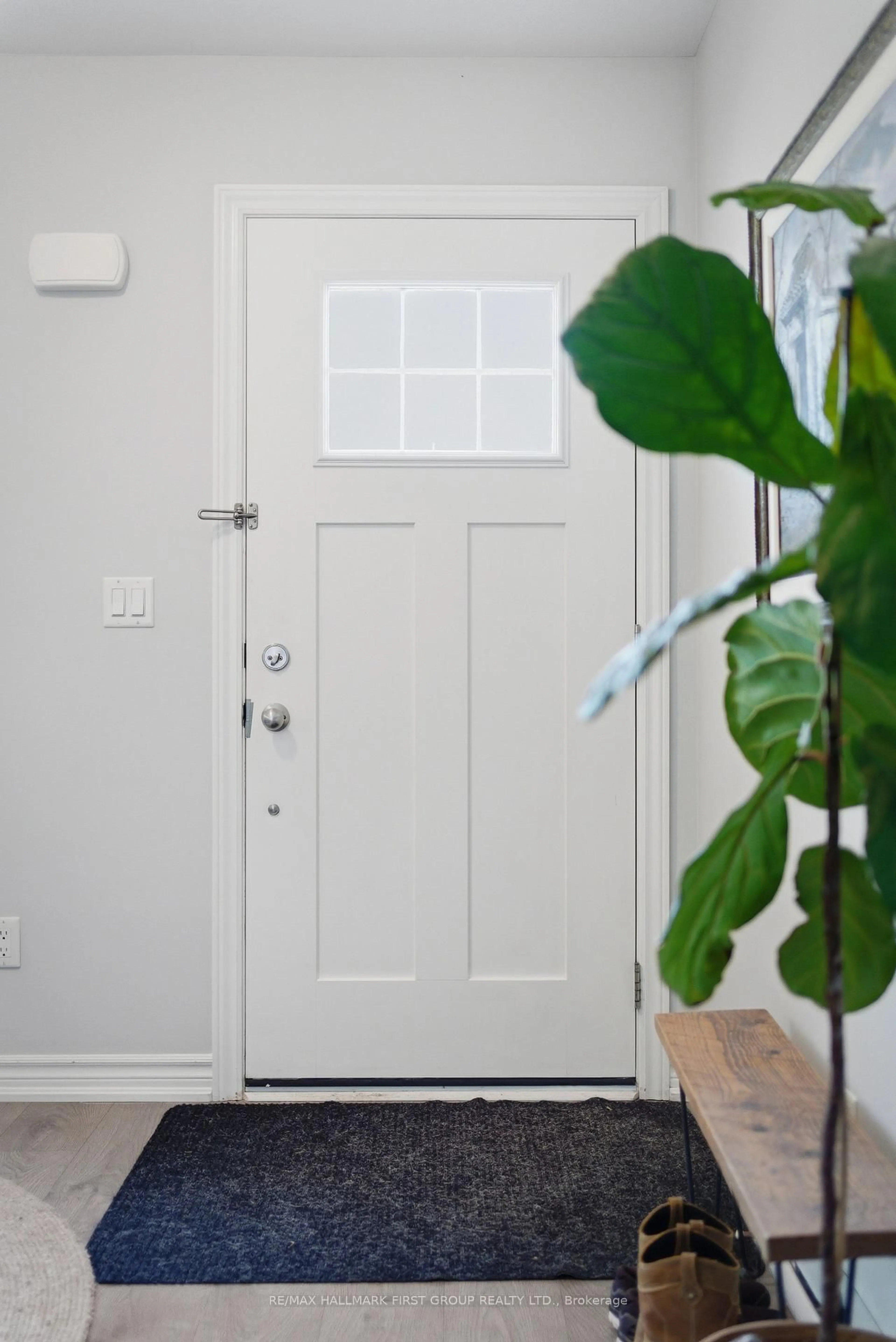 Indoor entryway for 430 Lonsberry Dr #109, Cobourg Ontario K9A 0K4