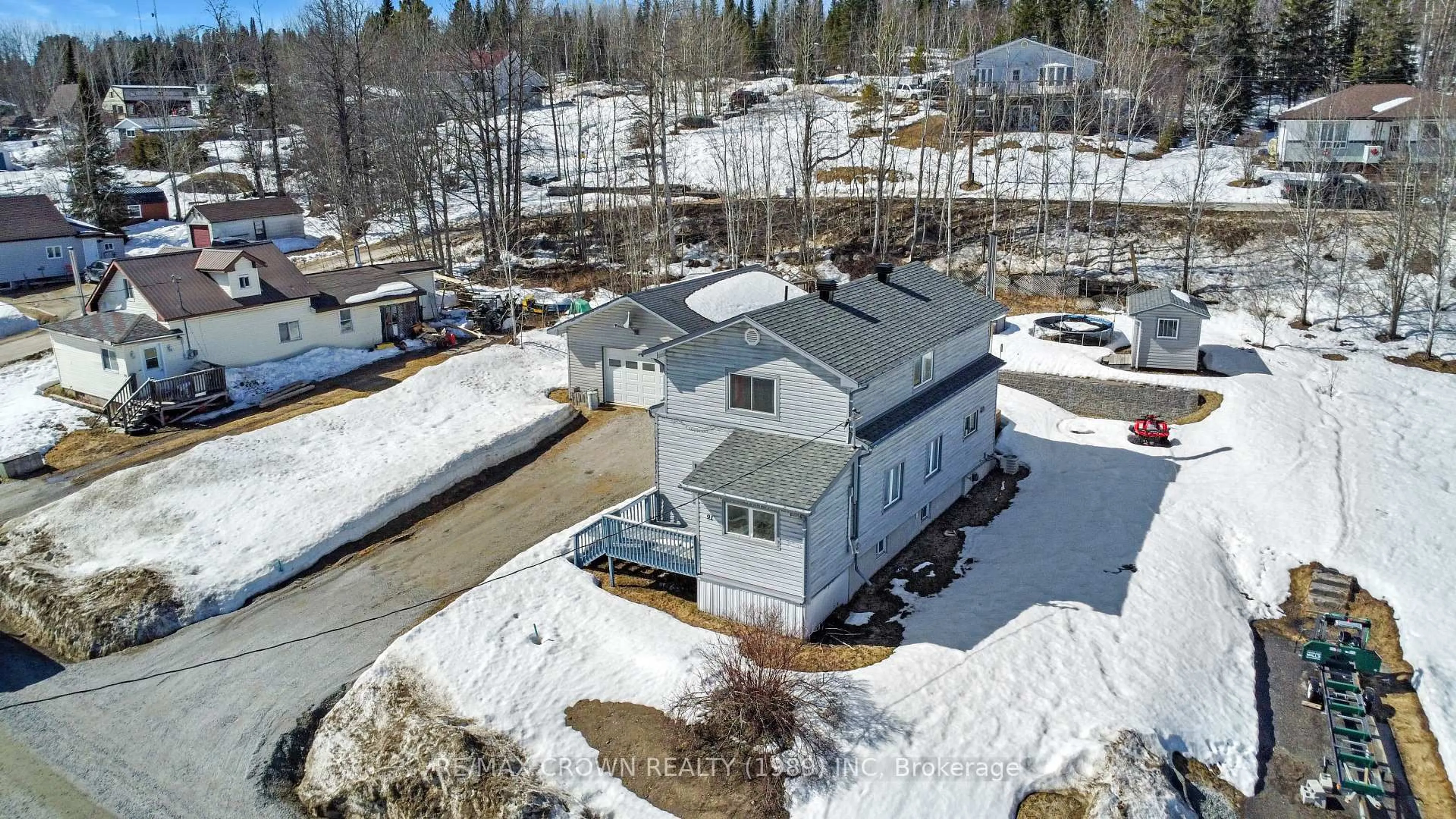 A pic from outside/outdoor area/front of a property/back of a property/a pic from drone, unknown for 91 Third Ave, Hornepayne Ontario P0M 1Z0