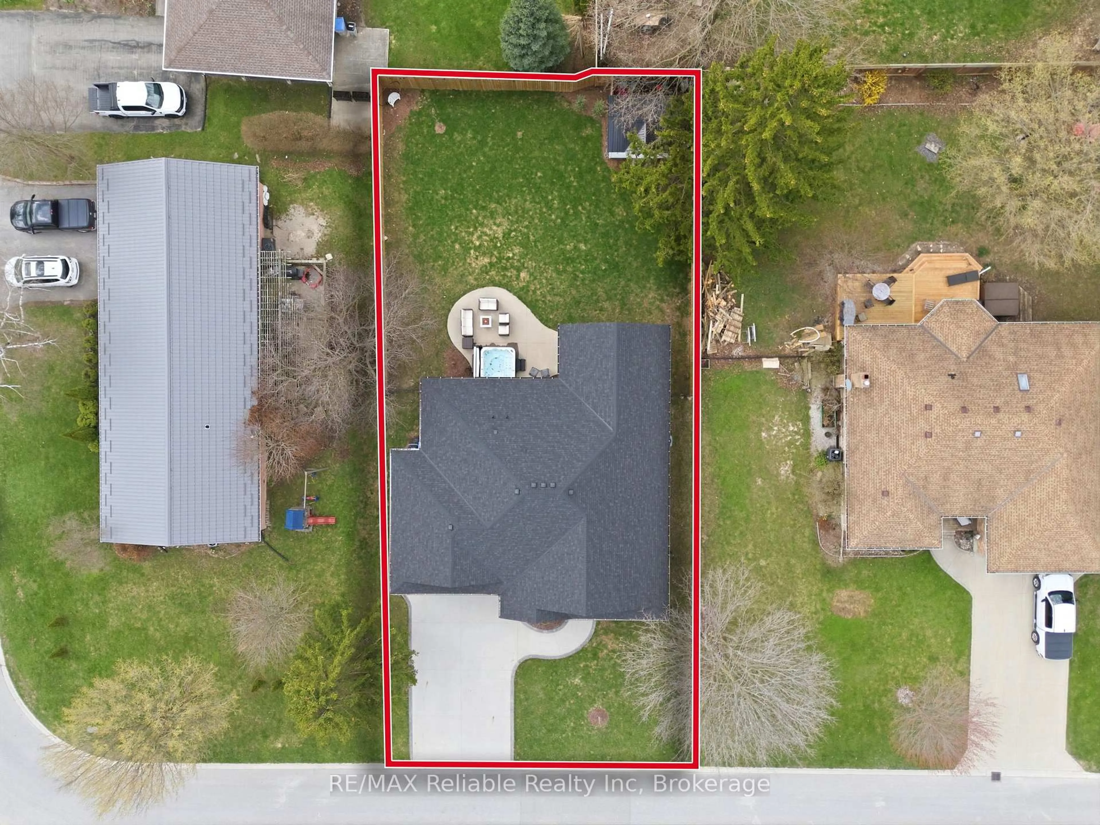 A pic from outside/outdoor area/front of a property/back of a property/a pic from drone, unknown for 69 Ransford St, Central Huron Ontario N0M 1L0
