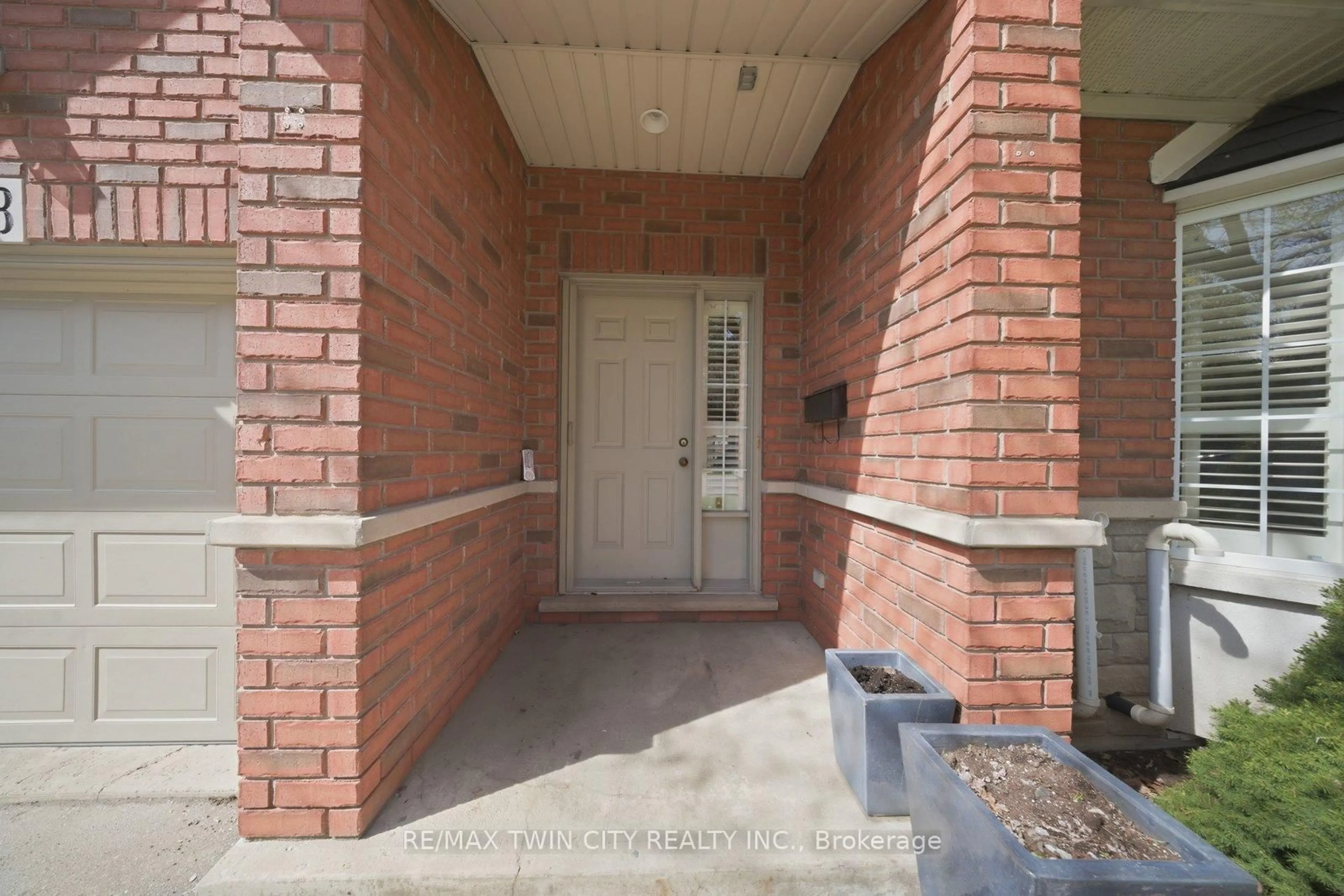 Unknown for 24 Hardy Rd #13, Brantford Ontario N3T 5K6