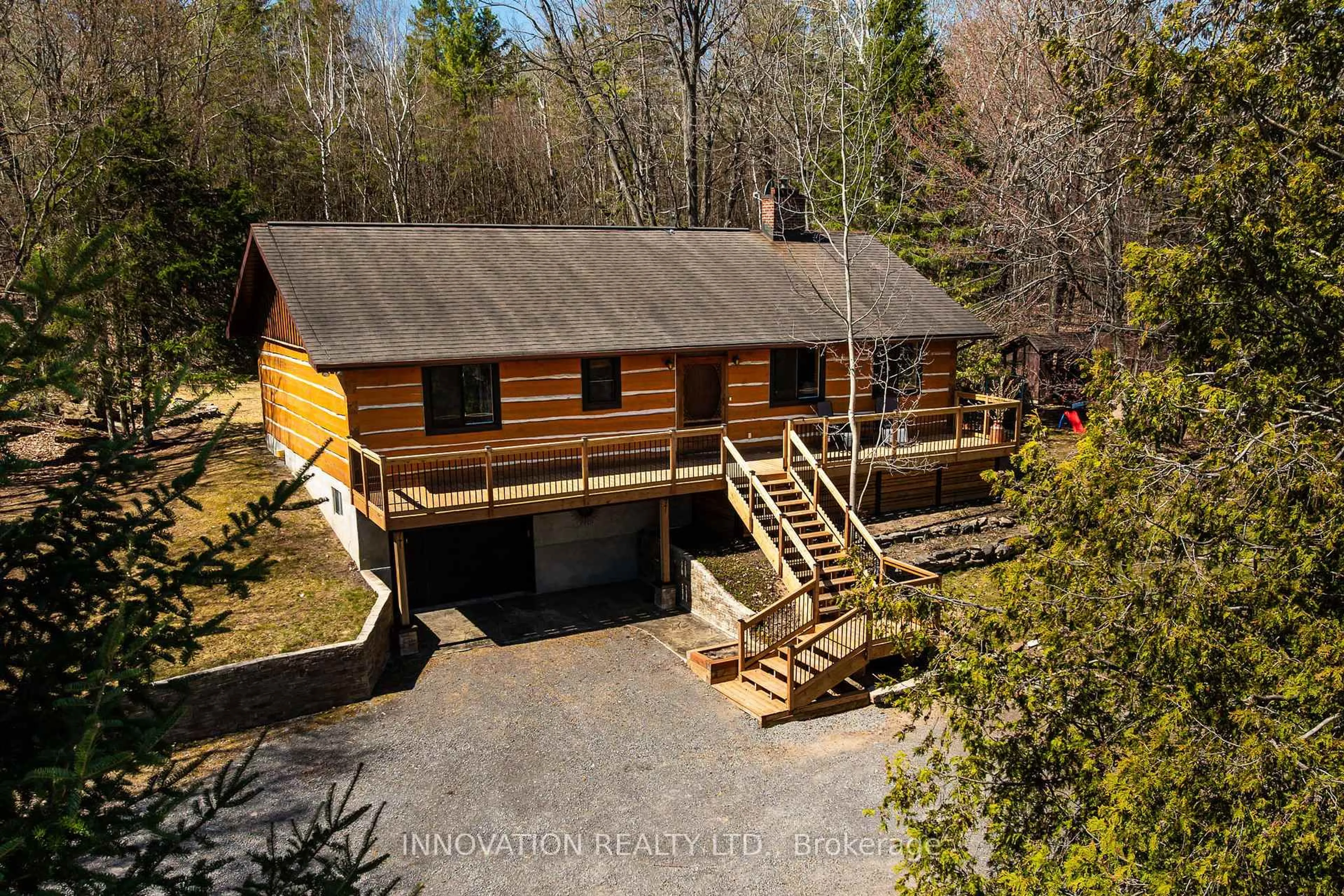 A pic from outside/outdoor area/front of a property/back of a property/a pic from drone, building for 3019 Barlow Cres, Ottawa Ontario K0A 1T0